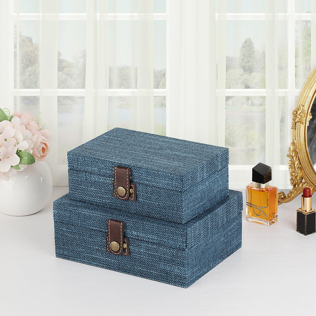 Hipiwe Treasure Chest Box - Wooden Decorative Trinket Jewelry Box with Clasp Memento Case Box Rectangular Keepsake Jewelry Organizer Box Gift for Women Men Home Decor,Medium