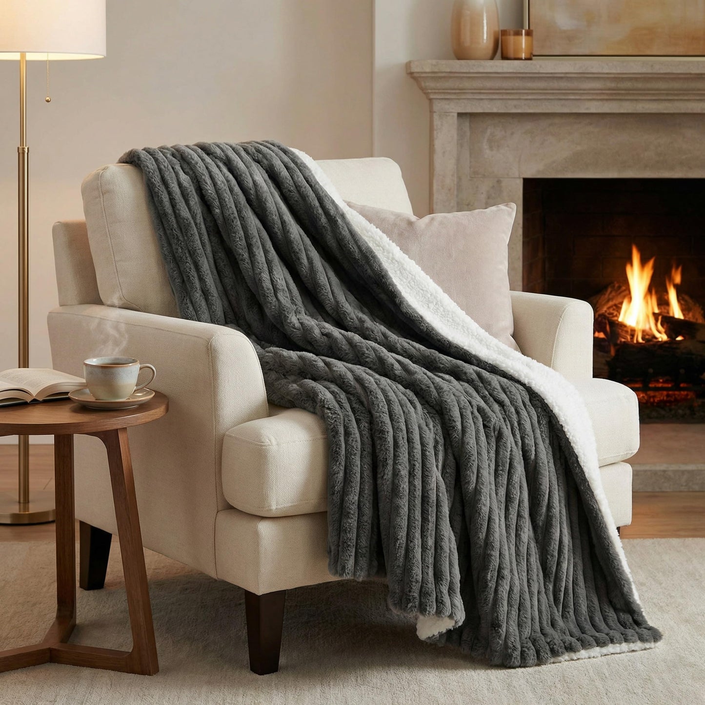 Lavish Home Faux Fur Throw Blanket - 60x70-Inch Twin Blanket for Couch, Bed, or Chair - Soft Throw with Plush Faux Rabbit Fur and Warm Sherpa for Living Room, Bedroom, and Home Decor (Ivory)