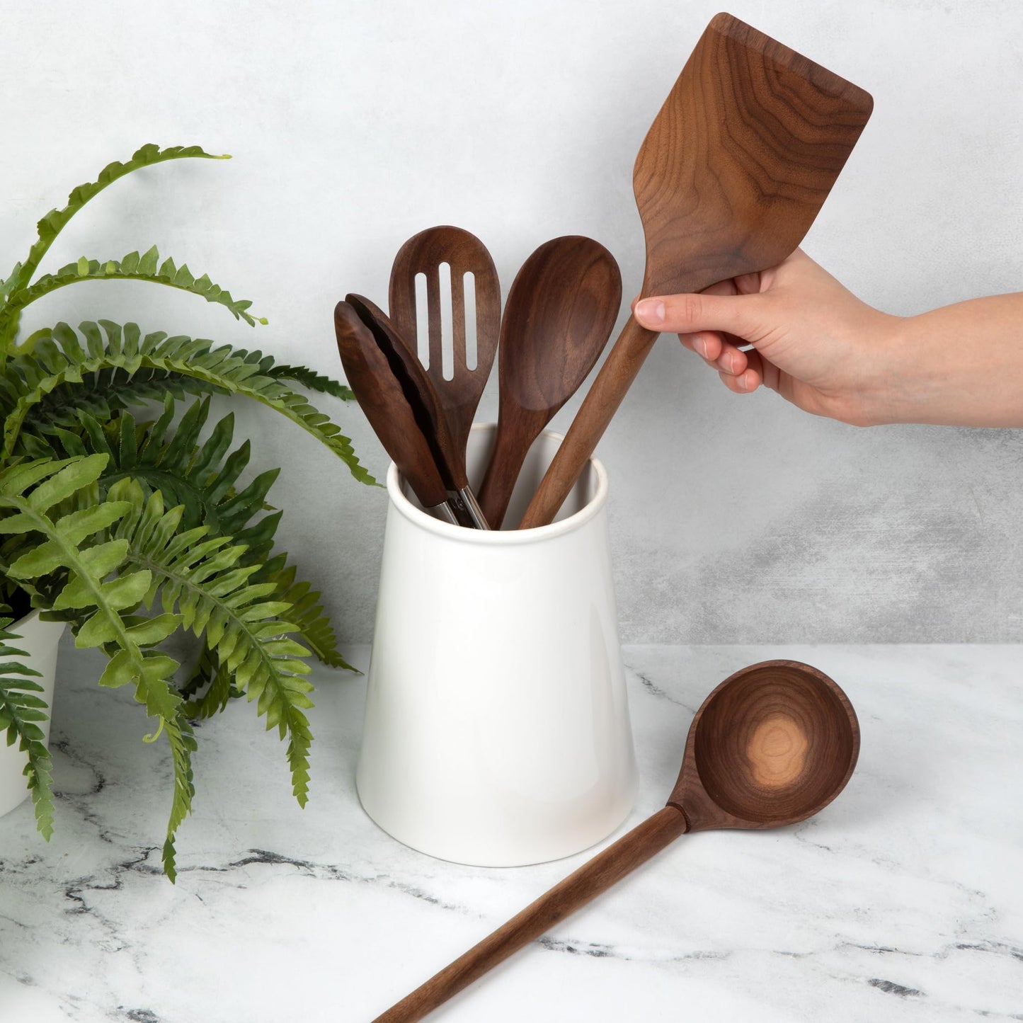 Salt & York 5-Piece Walnut Kitchen Utensil Set with Turner, Tongs, Slotted Spoon, Ladle and 12" Spoon, Farmhouse Style Kitchen & Cookware, Ideal for Entertaining, Wedding and Housewarming Gift