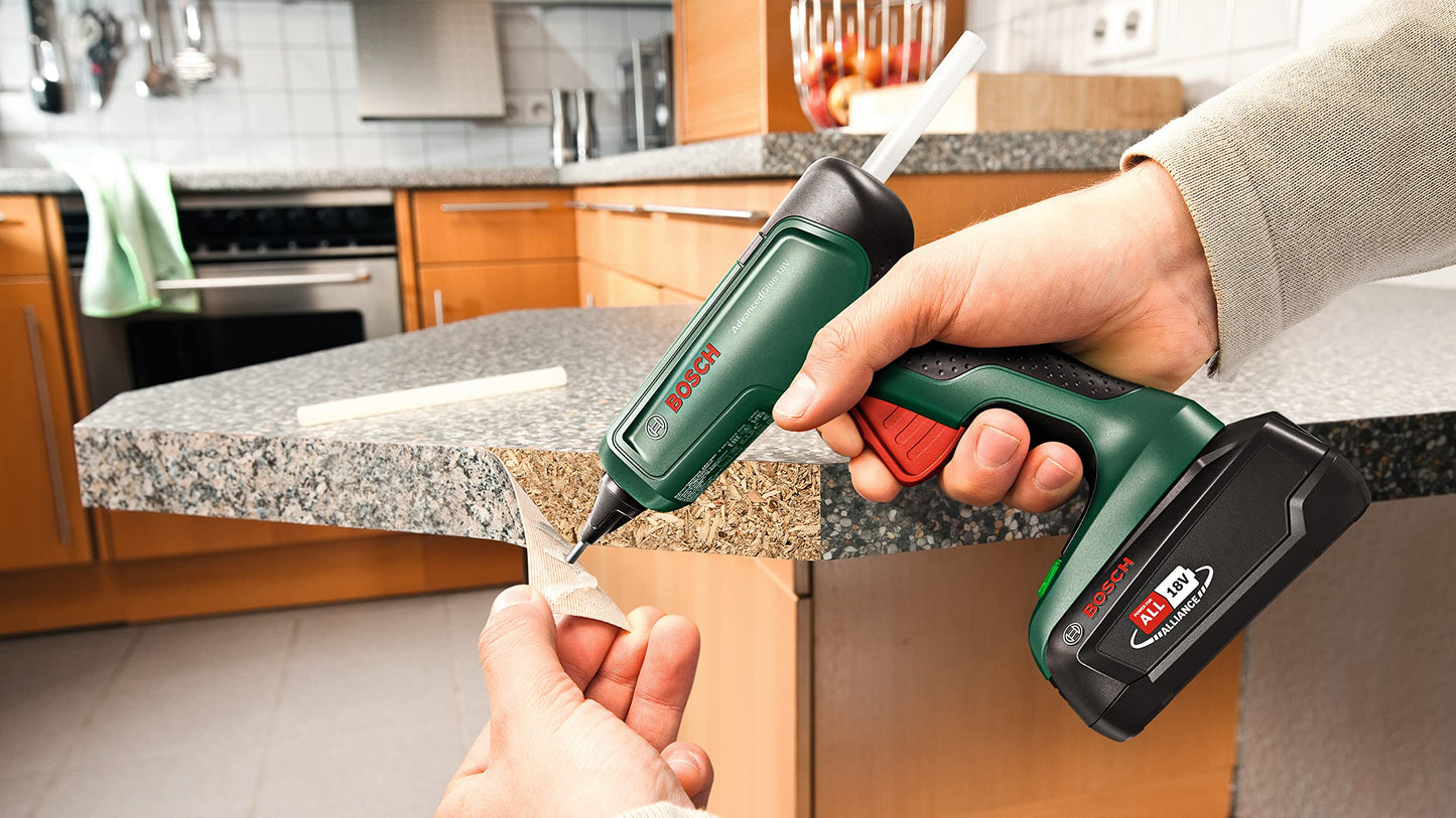 Bosch 11mm Glue Sticks Transparent (Ø 11 x 200 mm, 500g, Robust Bonding, Accessories for Glue Guns)