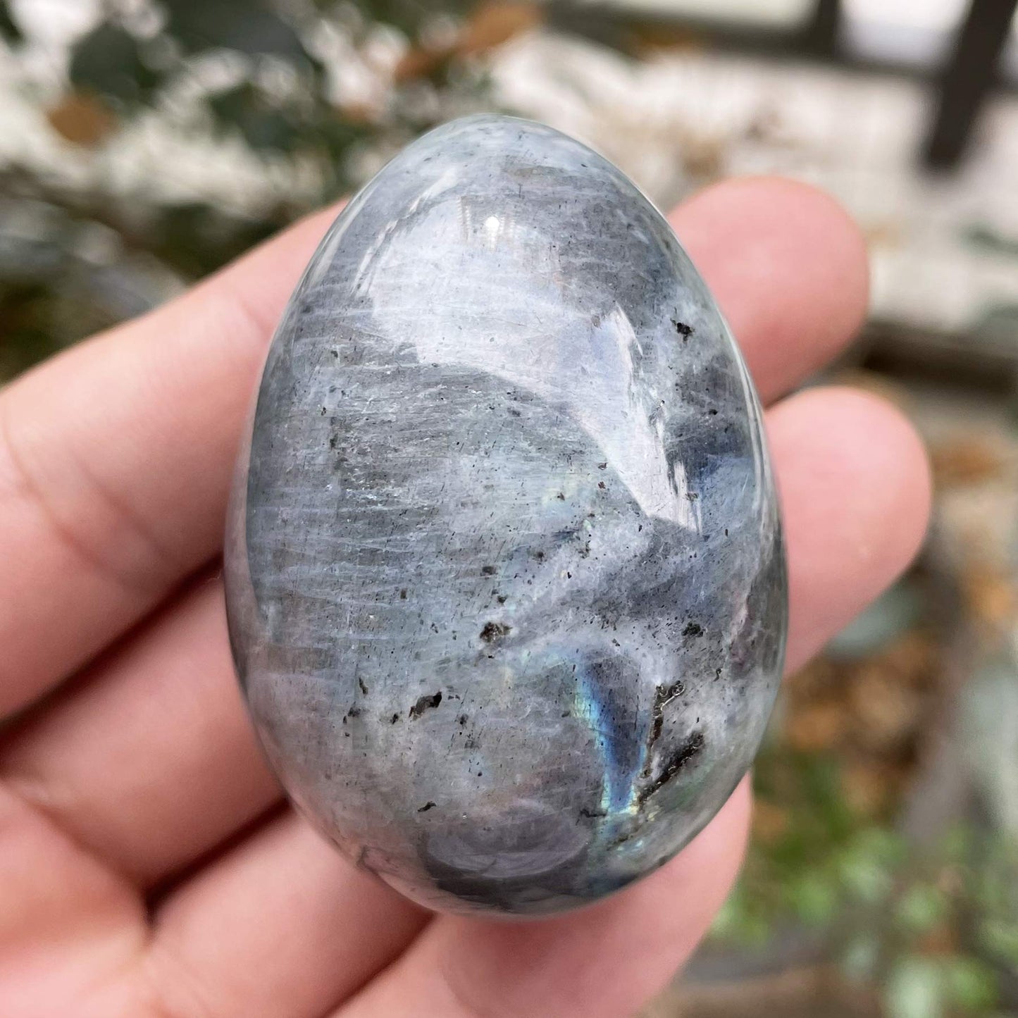 Fekuar Stone Egg Figurine, Polished Healing Crystal Easter Eggs Sphere Sculpture with Wood Stand, Moonstone, 1.8"