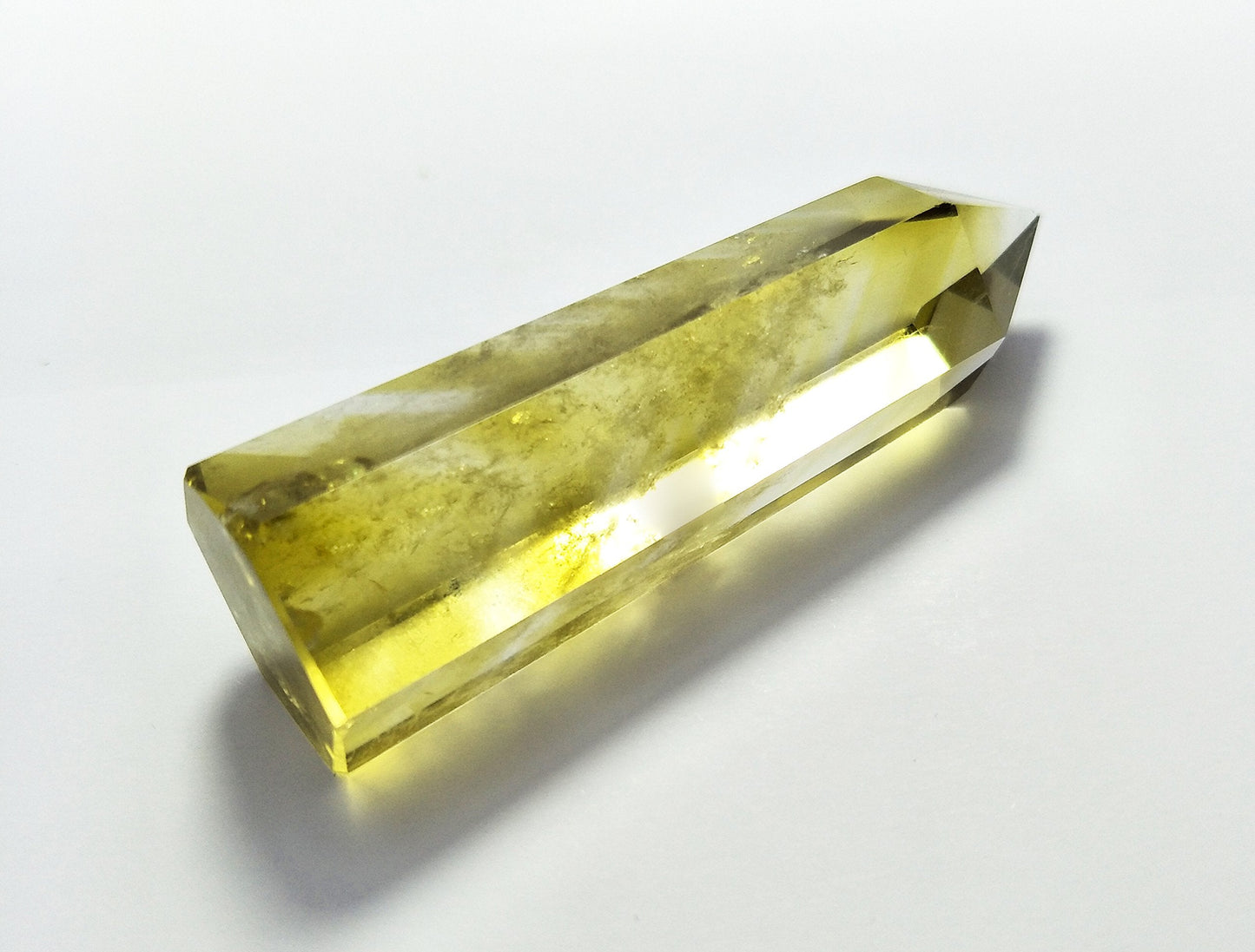 Natural Citrine Crystal Wand – Faceted & Pointed Yellow Quartz Prism Bar for Reiki, Chakra Meditation, Crystal Healing, Energy Work & Home Décor (1 Piece)