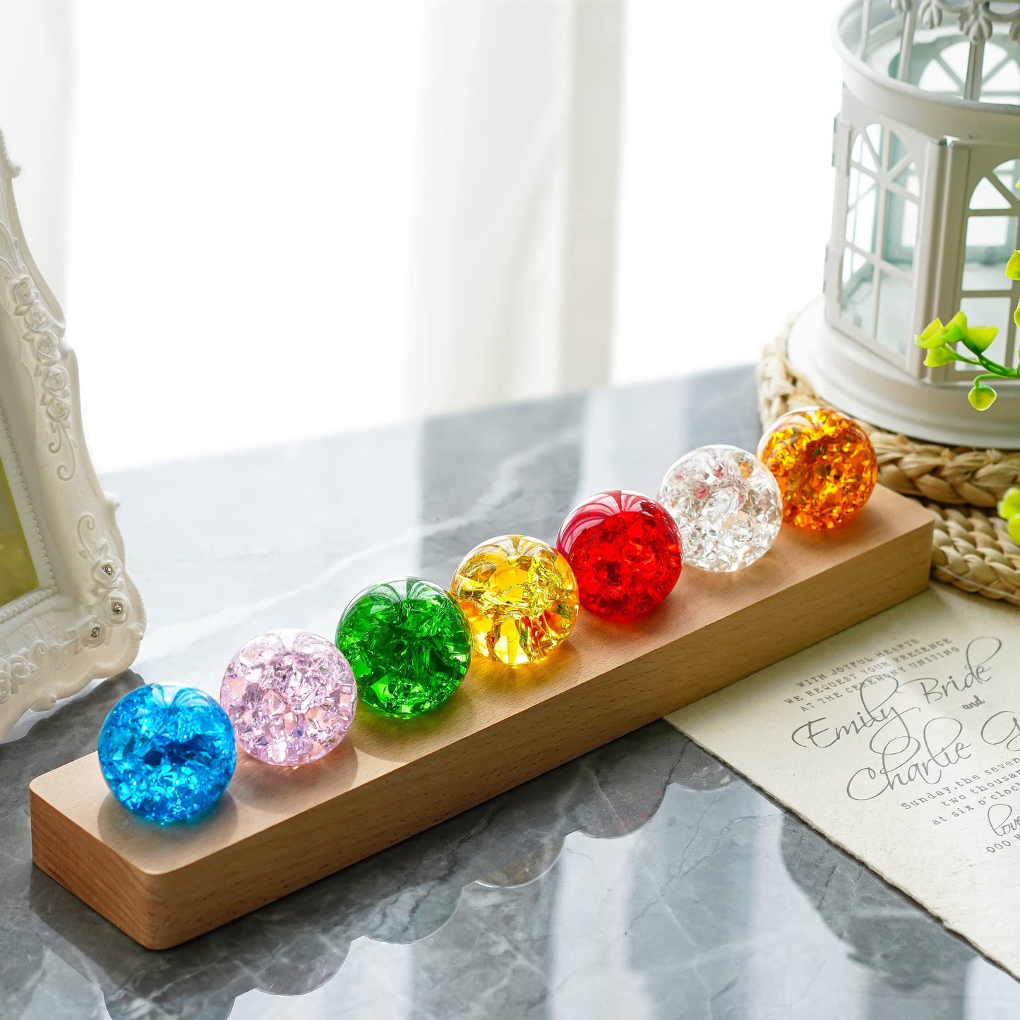 LOULIQIGIFT 7 Colors Ice Cracked Balls with LED Wooden Base 40mm Healing Sphere Balls Set Crystal Chakra Night Light Decor