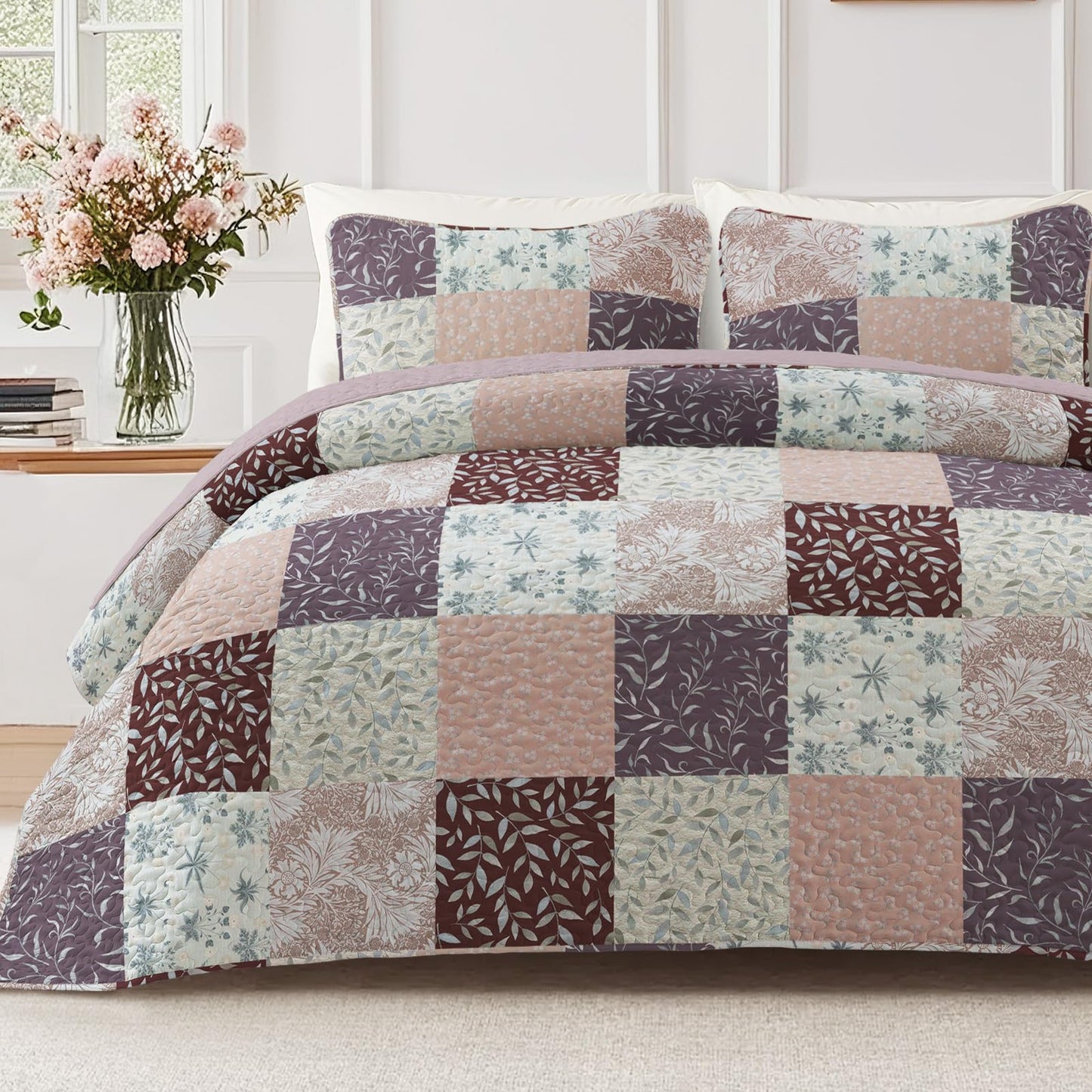 Exclusivo Mezcla Reversible Boho Quilts Queen Size, Brown Soft Bedspreads Lightweight Coverlet All Season Patchwork Quilt Bedding Set with Printed Floral Pattern (1 Quilt, 2 Pillow Shams)