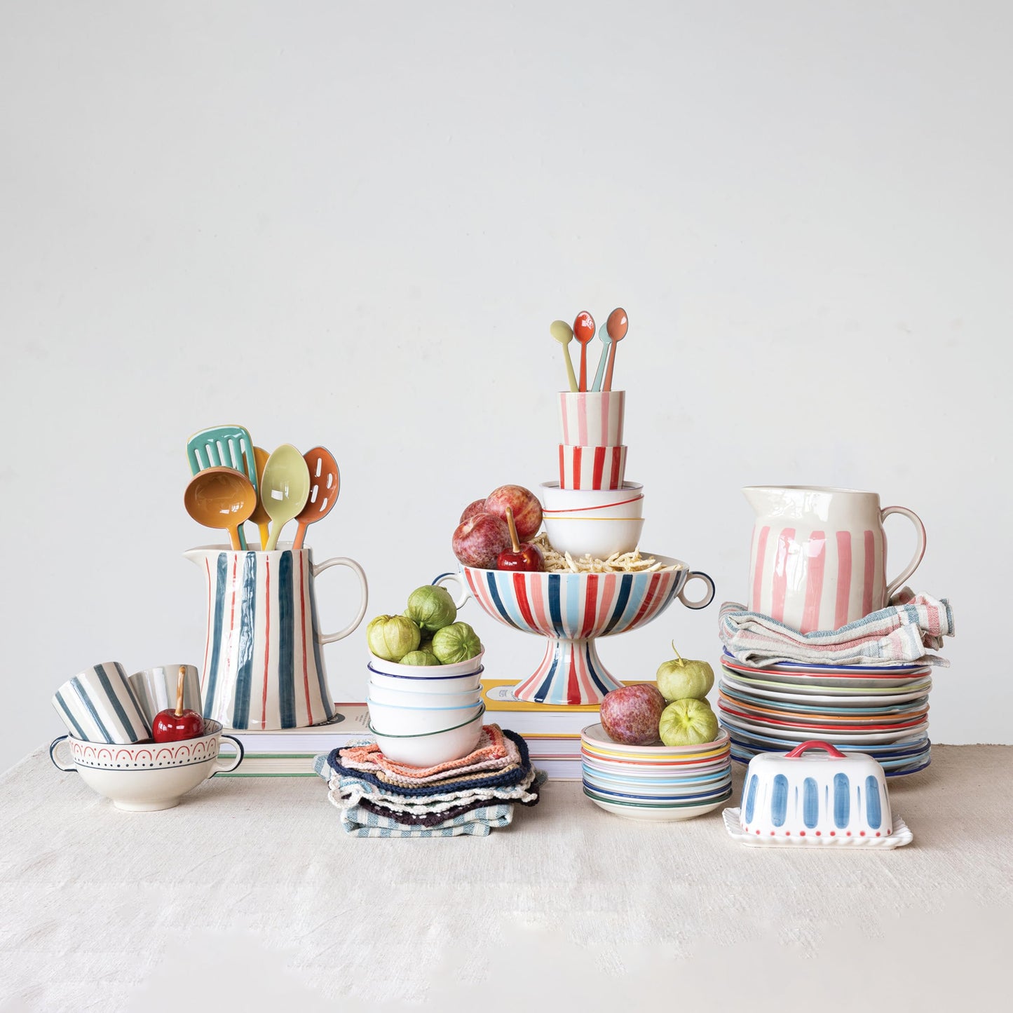 Creative Co-Op Hand-Painted Stoneware Footed Bowl with Handles and Stripes, Multicolor