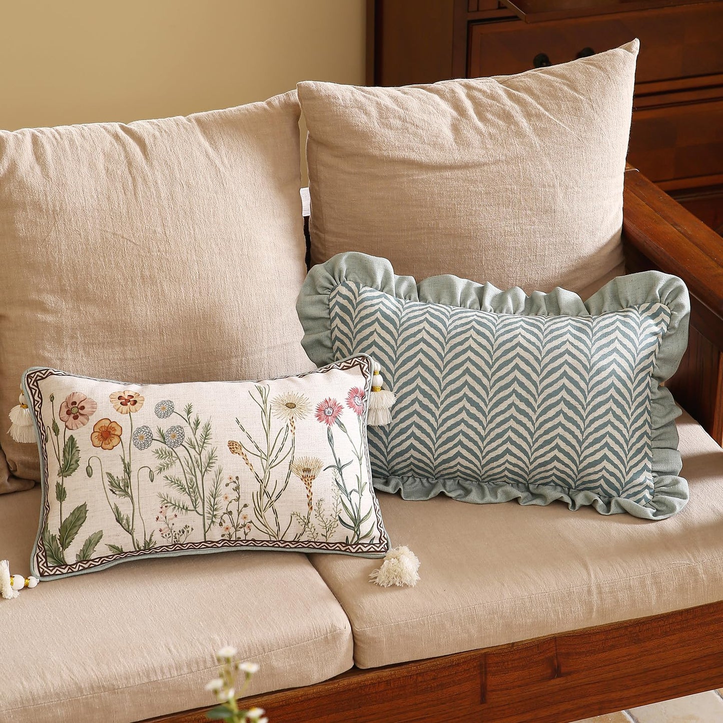 ISAENNE Design Linen Throw Pillow Covers 12"x20", Rectangle Minimalist Cushion Covers with Powder Blue Chevron Leaves Pattern Decoration Pillowcases for Bed,Living Room,Outdoor,Car