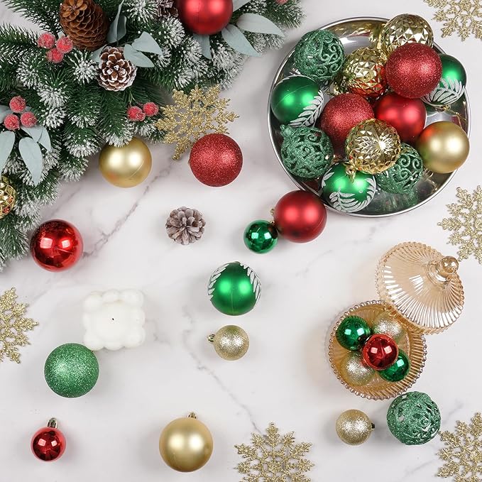 SY CRAFT 86 Pieces of Assorted Shatterproof Christmas Ball Snowflake Ornaments Seasonal Decorative Hanging Ornament Set with Hand-held Gift Package for Xmas Tree Decorations (86PCS, Green Red Gold)