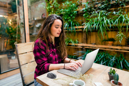 Dell Mobile Wireless Mouse - MS3320W, Wireless - 2.4 GHz, Bluetooth 5.0, Optical LED, Mechanical Scroll, 1600 DPI, 3-Buttons - Black