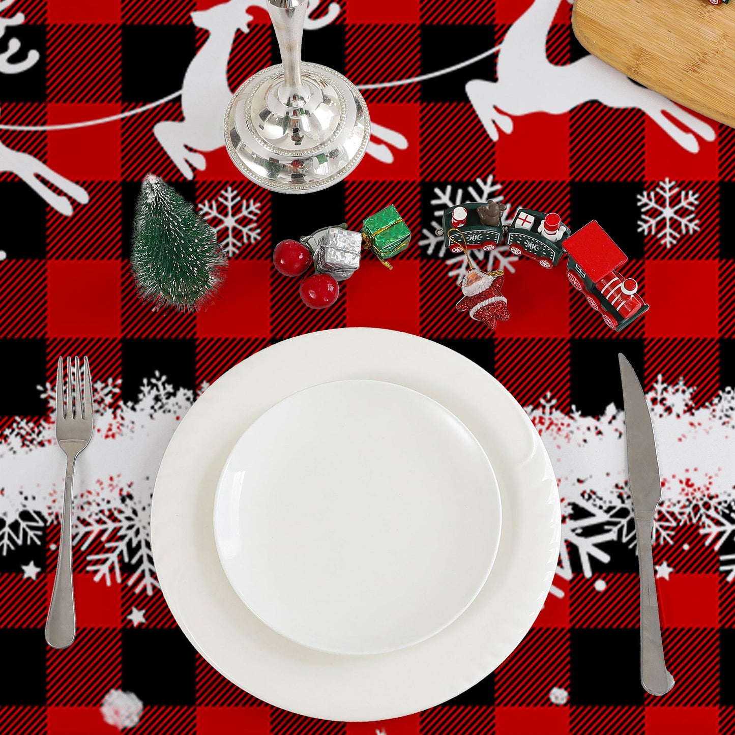 cusugbaso Christmas Tablecloth 60x120 Inches - Red Truck Party Decorations for Home - Christmas Table Cloth for Rectangle Table Xmas Holiday Buffalo Plaid Xmas Decor for Kitchen, Home