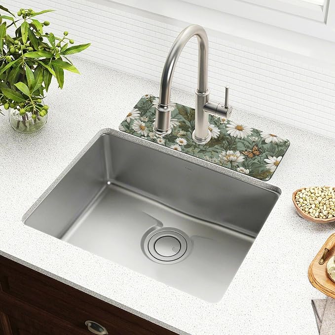 Kitchen Sink Splash Guard 1 PC 14.7 Inch Sink Faucet Mat Splash Guard