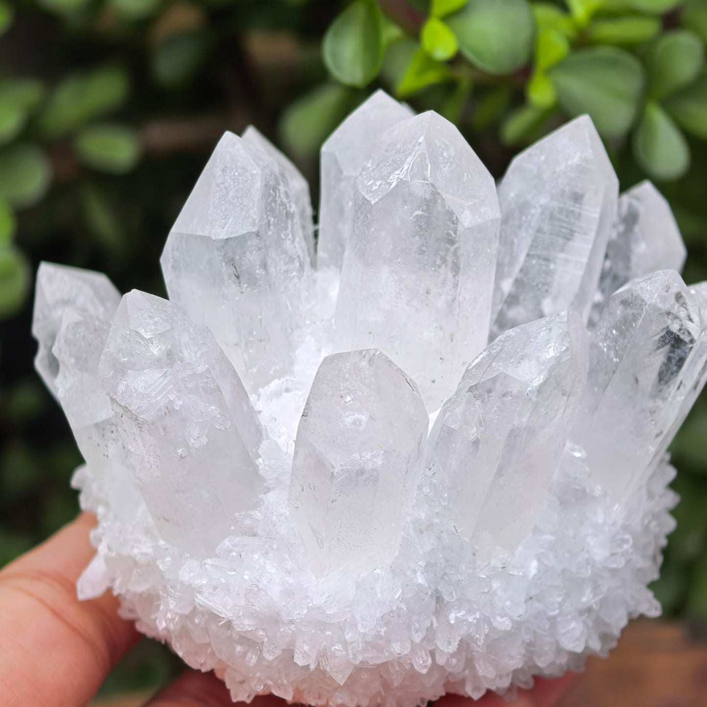 Natural Crystal Cluster Quartz Carved Crystal Sculpture Reiki Healing Stone Home Decor Mineral Specimen Crystal Gift Collection (white crystal)
