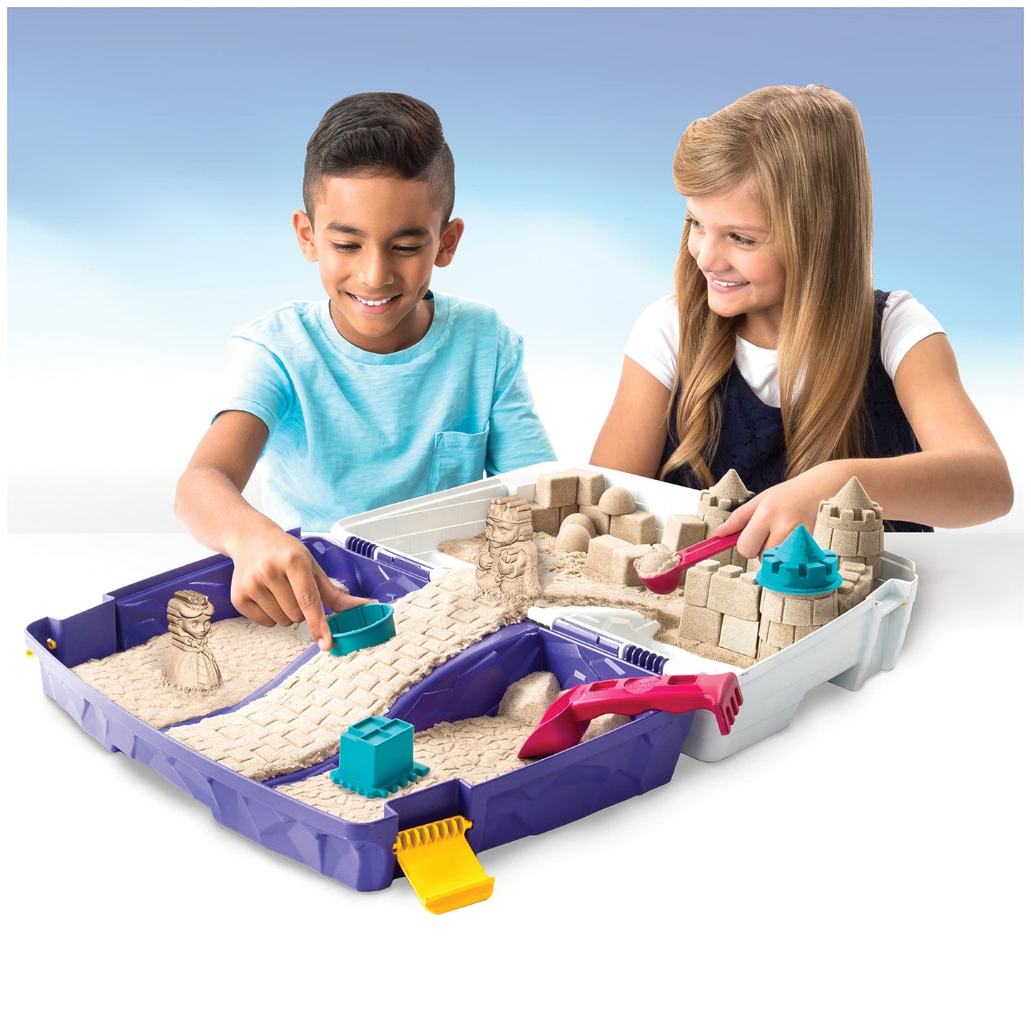 Kinetic Sand Folding Sandbox comes with 2LBS of Non-Toxic Play Sand, 7 Tools and Activity Space Educational Creative Kid's Sensory Toys for Boys and Girls Aged 3+