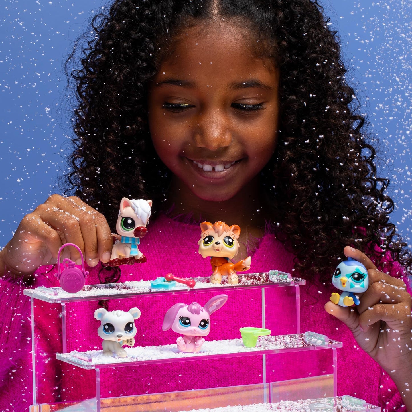 Littlest Pet Shop Series 2 Collectors 5 Pack Winter Besties | The Pack Contains 5 LPS Mini Pet Toys 7 Accessories 1 Collector Card And 1 Virtual Code | Collectable Toys For Girls And Boys