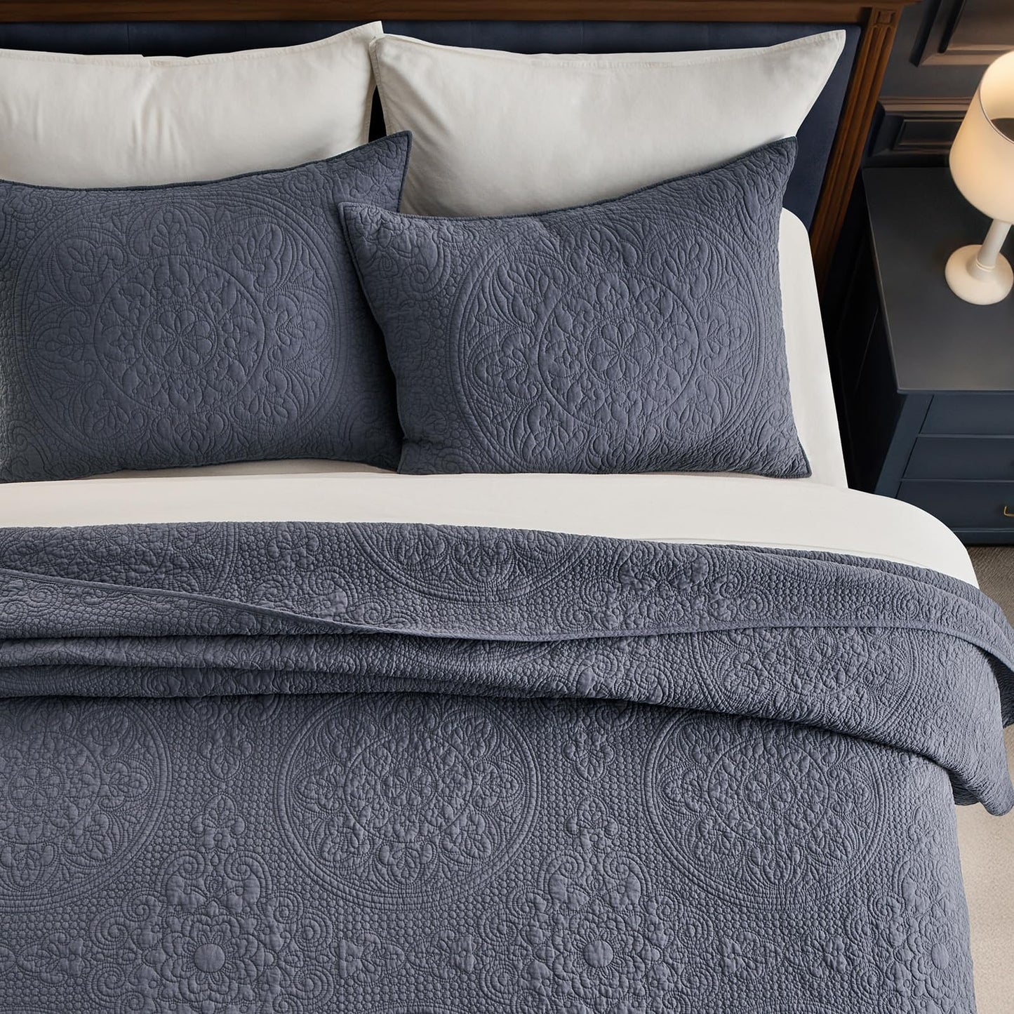 EverGrace Medallion Stitch Cotton Quilt Set King Size, 3-Piece 100% Cotton Quilted Bedspread Coverlet Bedding Set with Pillow Shams, Oversized Lightweight Soft & Breathable All-Season, Indigo Blue