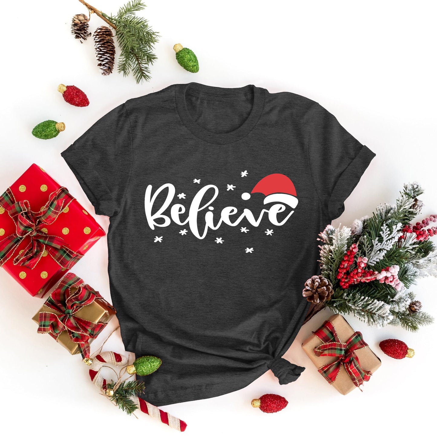 Believe Christmas Shirt for Women Christmas Tree Graphic T-Shirts Believe Letter Print Tees Holiday Tops (Dark Grey, Large)