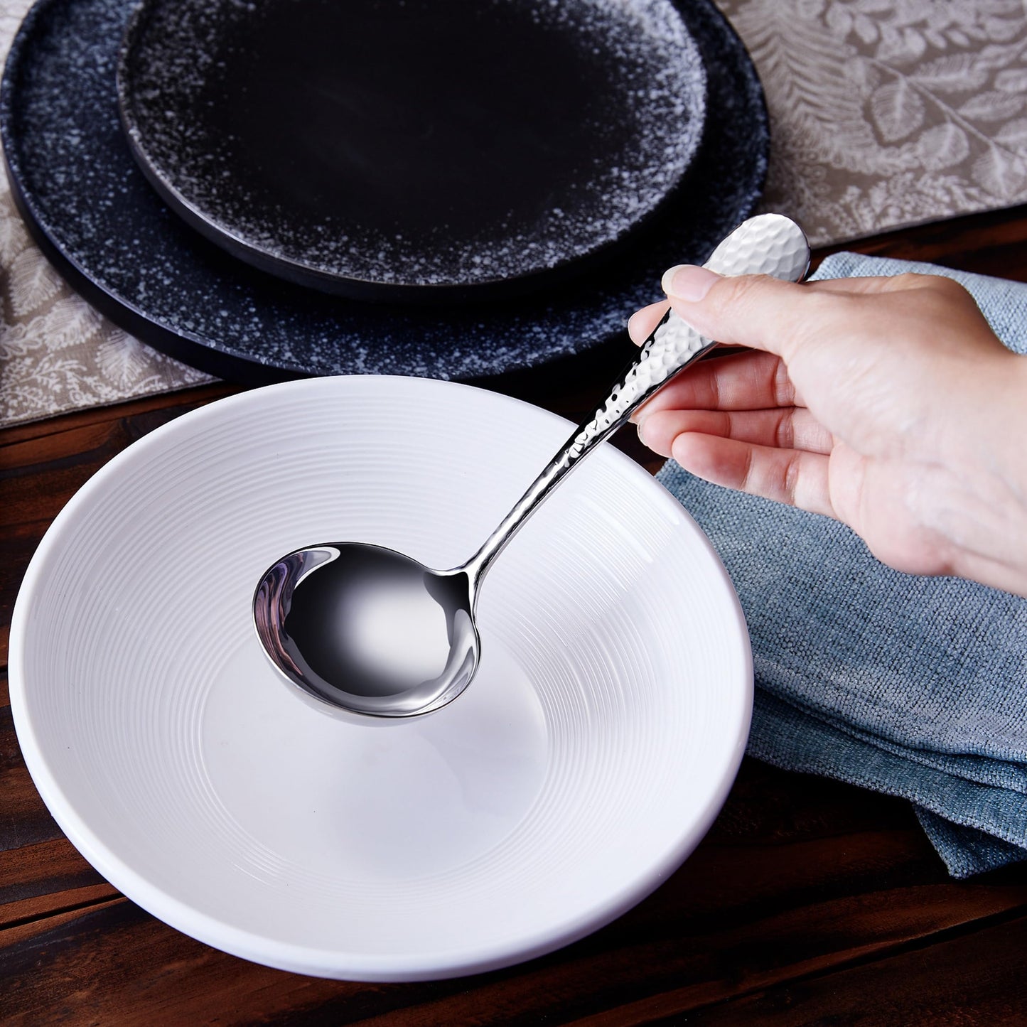 KEAWELL Premium 7.3" Hammered Gravy Ladle – 18/10 Stainless Steel – Exquisite Blend of Elegance and Functionality – Dishwasher Safe