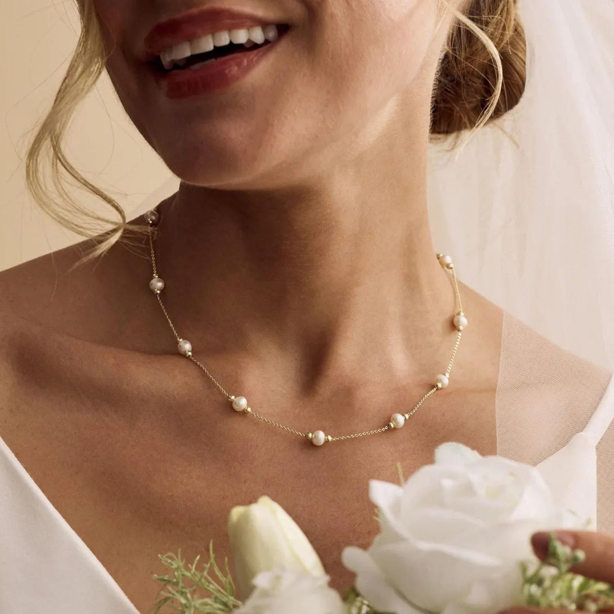 Caenyo Minimalist Beaded Pearl Necklace, Dainty Gold Choker for Women, Classic & Modern Jewelry for Wedding, Beach, Summer, Adjustable 14.5+2"