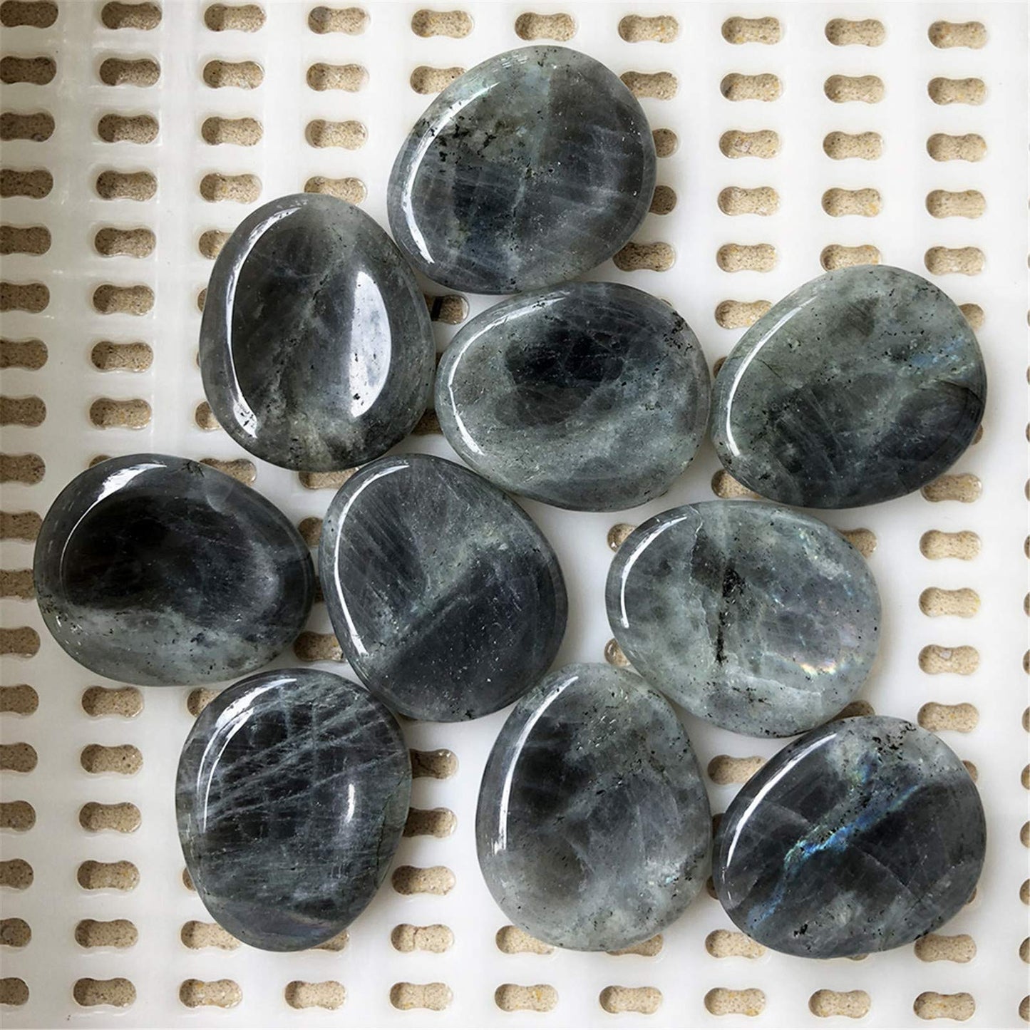 Fekuar Natural Moonstone Crystal Thumb Worry Stone, Hand Carved Healing Crystal Teardrop Pocket Worry Stones for Anxiety Stress Relief Meditation