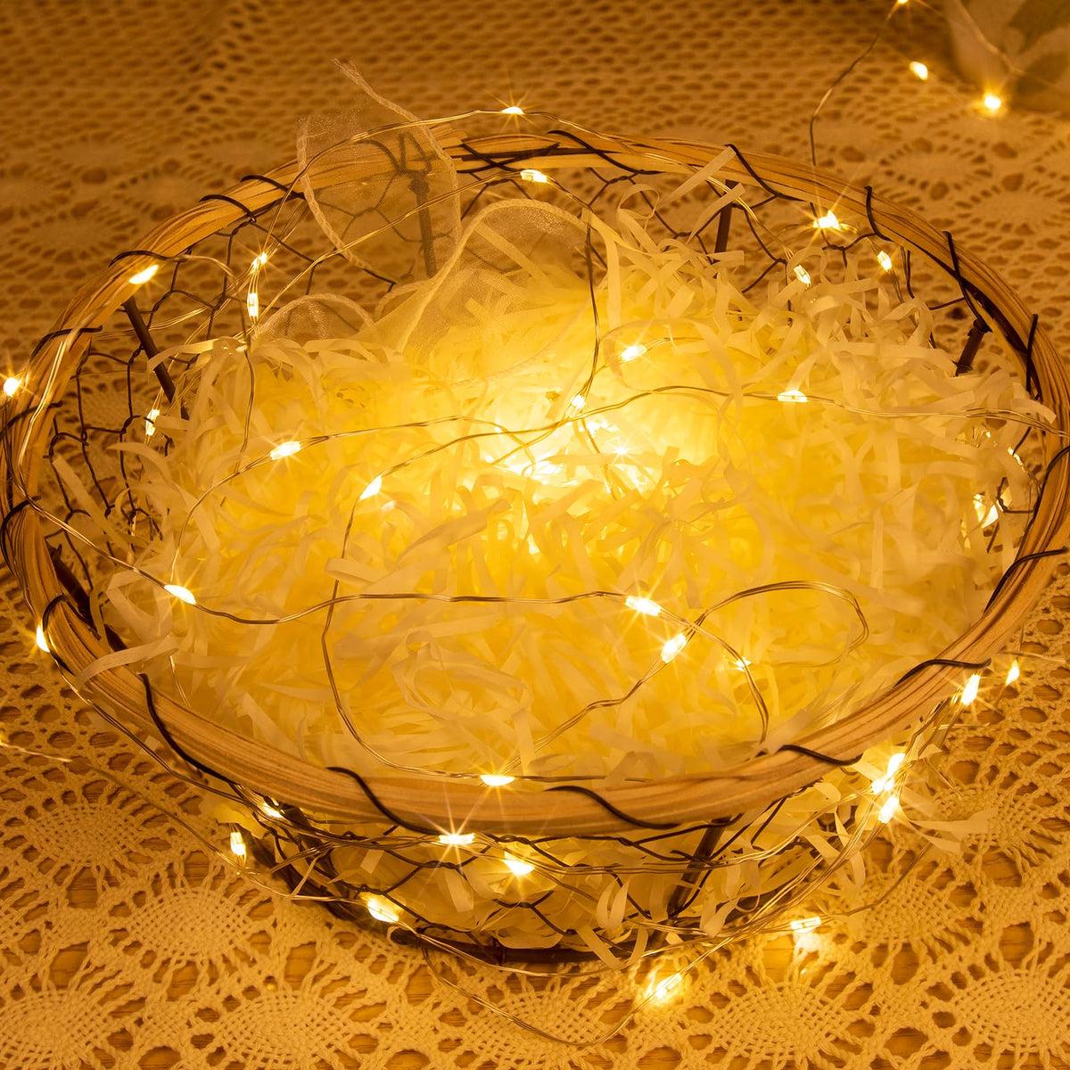 ZELUXDOT Fairy Lights Plug in,200FT 600LEDs Waterproof Led String Lights,8 Modes Remote Twinkle Light for Outdoor Indoor Christmas Wedding Birthday Garden Party Decorations,Silver Wire,Warm White