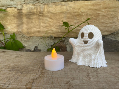 Cute Crocheted Ghost – 3D Printed Ghost Decor with Knitted Look | LED Tea Light Halloween Decoration (Light Not Included) | Cozy Spooky Season Home Accent