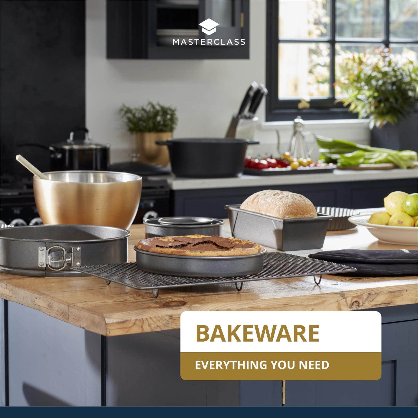 MasterClass Baking Tray, Cake Tin Loose Bottom Pan with PTFE, PFOA and BPA Free Non Stick, Deep Cake Tin, Carbon Steel, Square, 2cm (8")