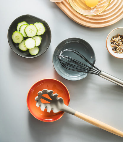 LYEOBOH Spoon Rest for Stove Top, Ceramic Kitchen Spoon Holder, 5 Inch Cute Fall Spoon Rest Cooking Ladles Rest for Spatula, Housewarming, Christmas, Mother's Day Gifts, Orange, PC1