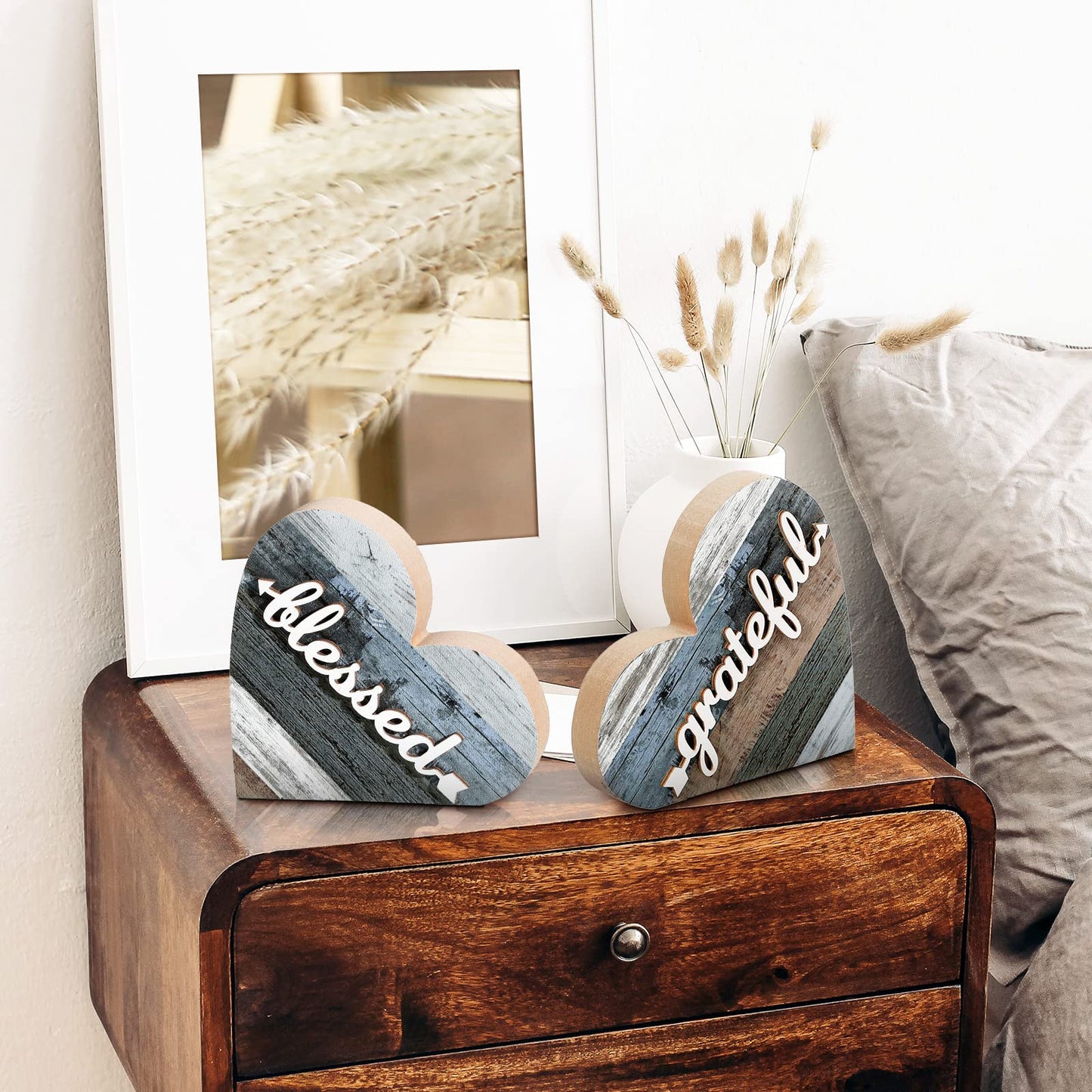 Jetec 2 Pcs Rustic Decorations for Living Room Home Shelf Mantel Entryway Table, Farmhouse Knick Knacks Christian Table Centerpiece Wooden Heart Decor for Dining Room Housewarming Gift(Grateful Style)