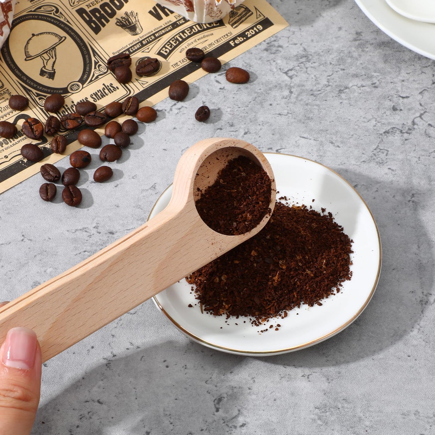 XLIUAX 12 Pcs Wooden Coffee Spoons, Tablespoon Measuring Scoop with Bag Sealer Clip for Ground Beans, Espresso Coffee, Tea, Sugar, Salt Home Kitchen Tools Utensils