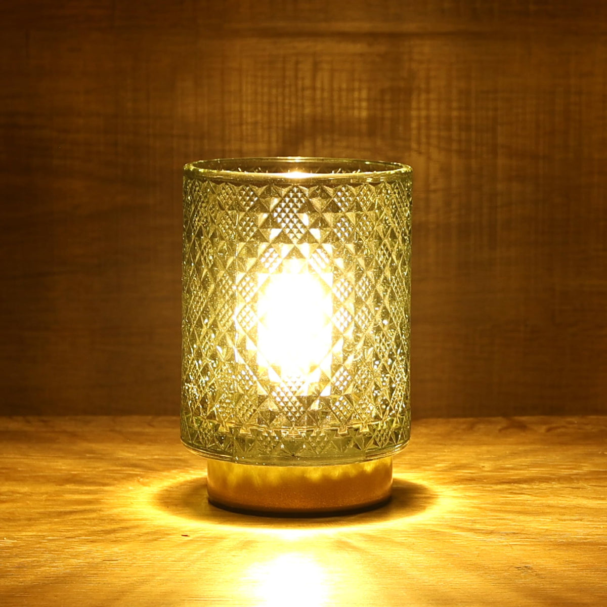 LUSHARBOR Battery Operated Lamp with Timer, Small Table Lamp for Shelf Decor, Glass Cordless Lamps Bedside Cozy Light for Living Room/Coffee Table/Entryway Diamond Design-Green