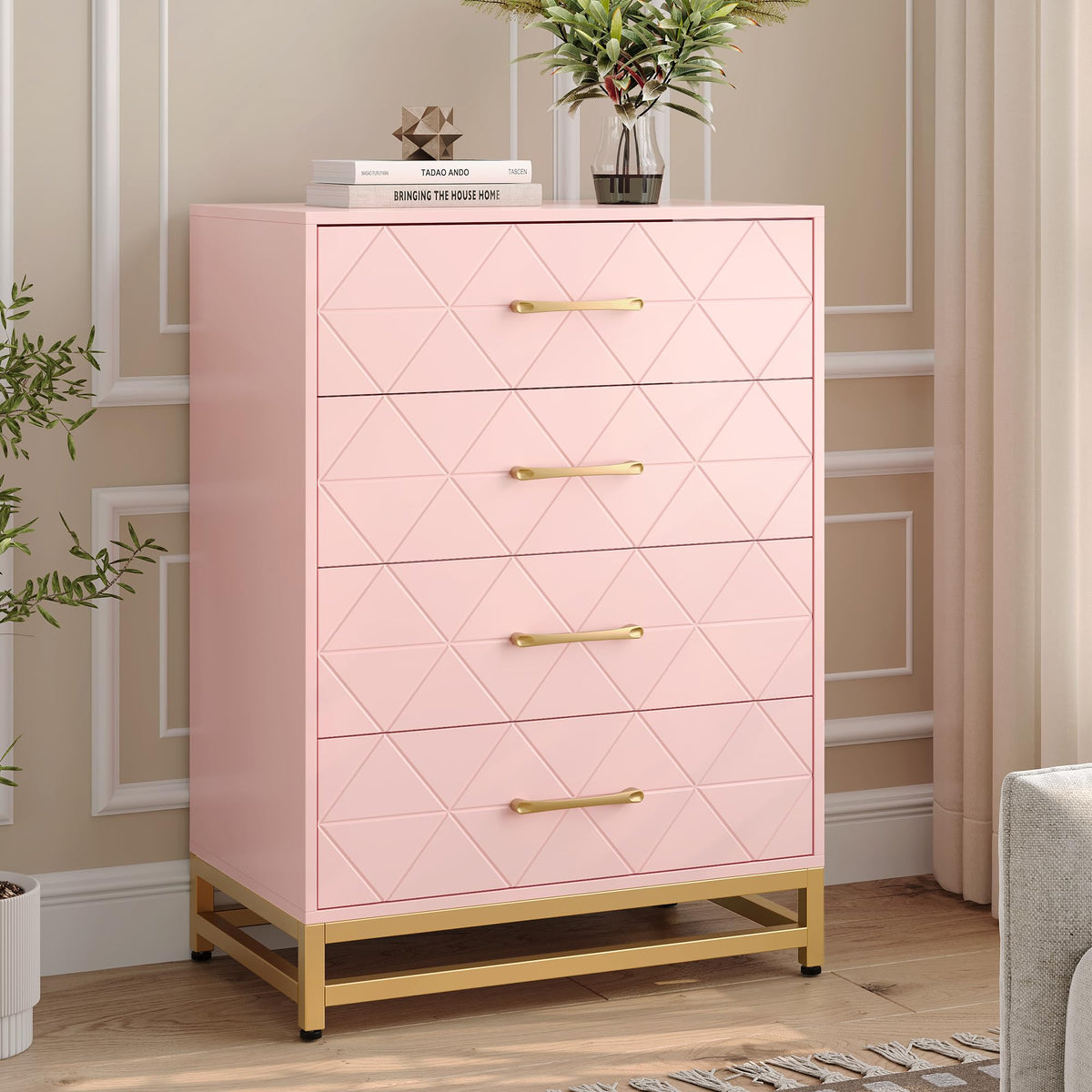 GarveeHome Wooden Dresser for Bedroom, Dressers & Chest of Drawers with 4 Drawer, Wood nightstand for Storage and Organization (Pink)