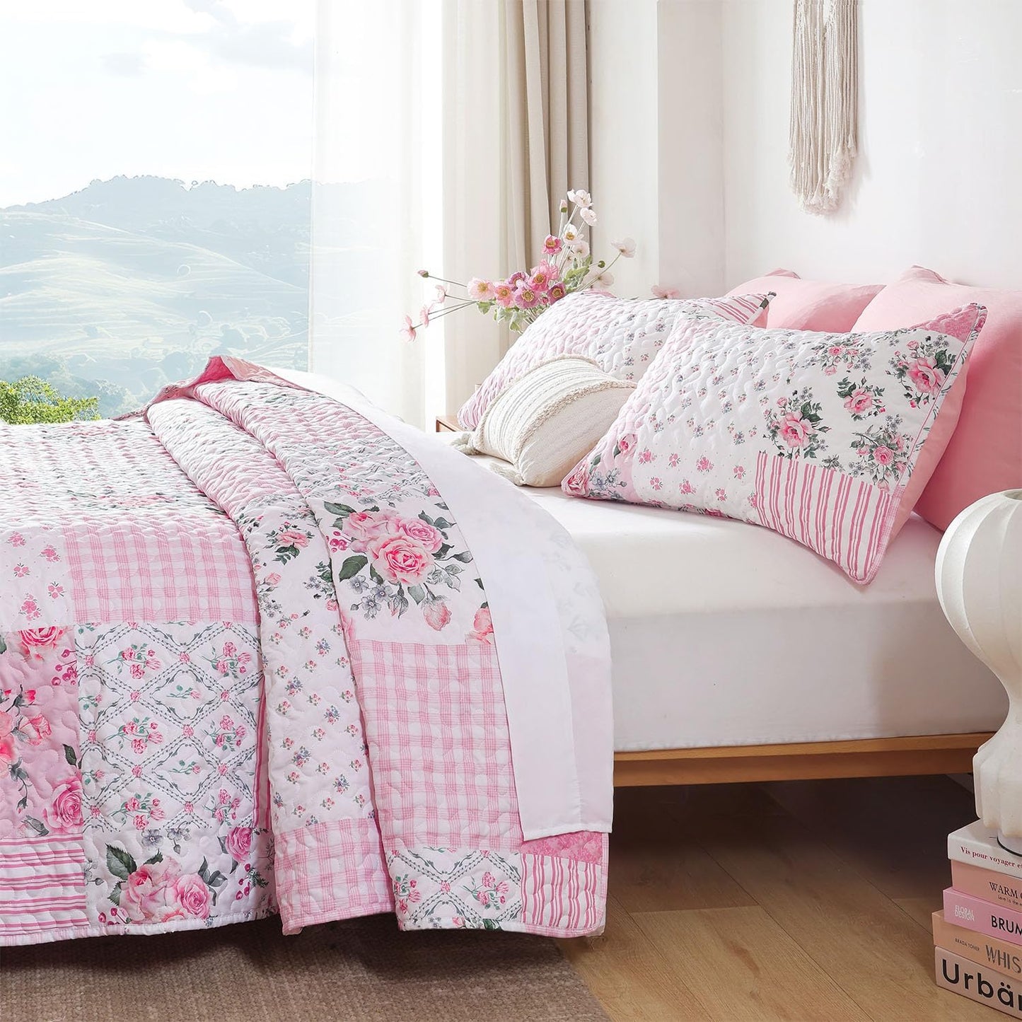 YIKUSH Floral Quilt Set Queen Size – Ultra Soft Lightweight Bedspread, 3 Piece Pink Bedding Set (90"x90") with Pillowcases (20"x26"), All Season Coverlet for Bedroom & Guest Room