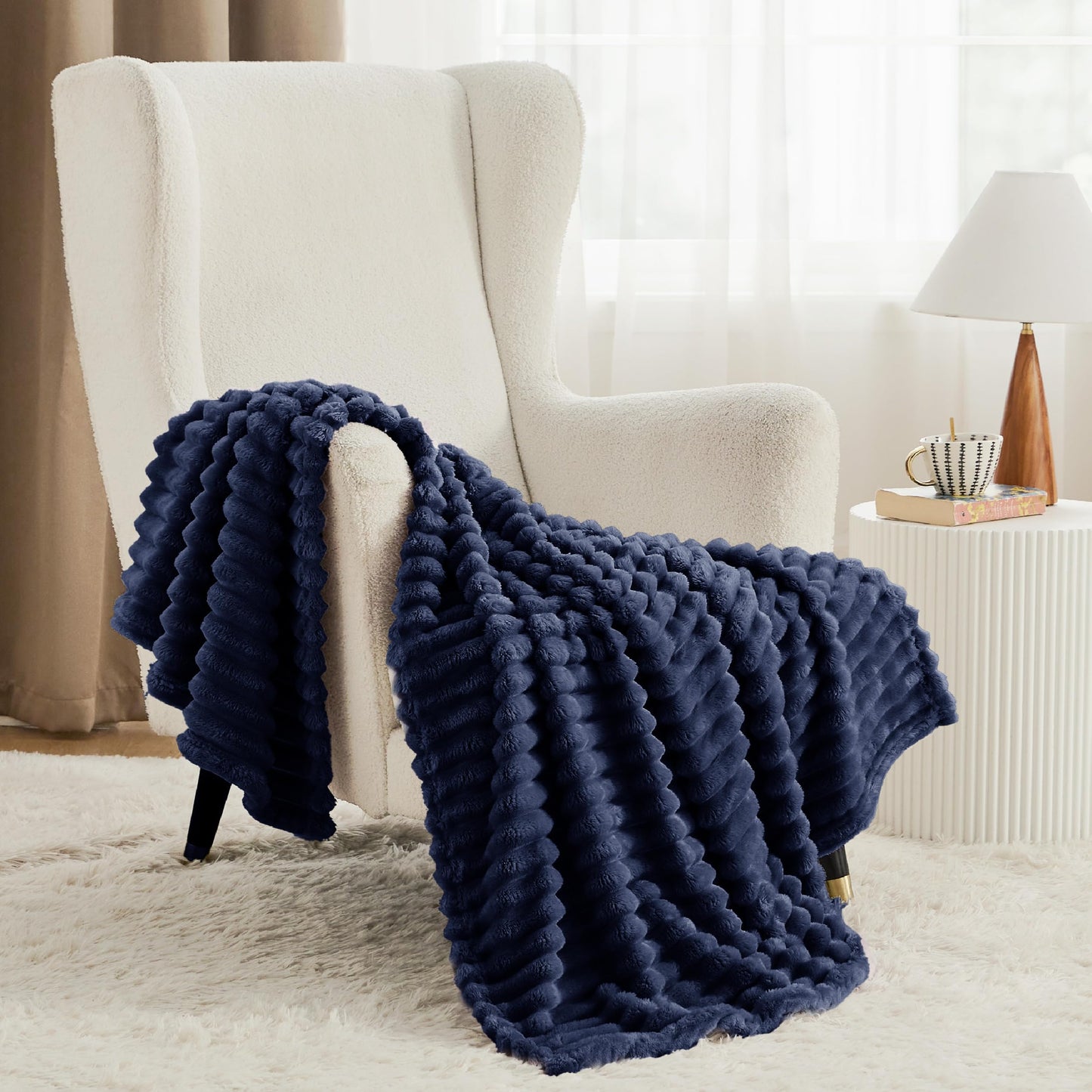 Bedsure Navy Blue Fleece Blanket & Throw Pillow Covers Navy Blue