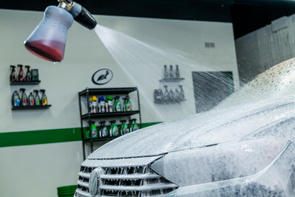 Turtle Wax Snow Foam, Thick, PH balanced Car Shampoo. 5L, Pack of 1, Cherry Scented, Streak Free Formula Safe for All Paint, Tyres, Wheels and Trim, Perfect for Overall Car Cleaning