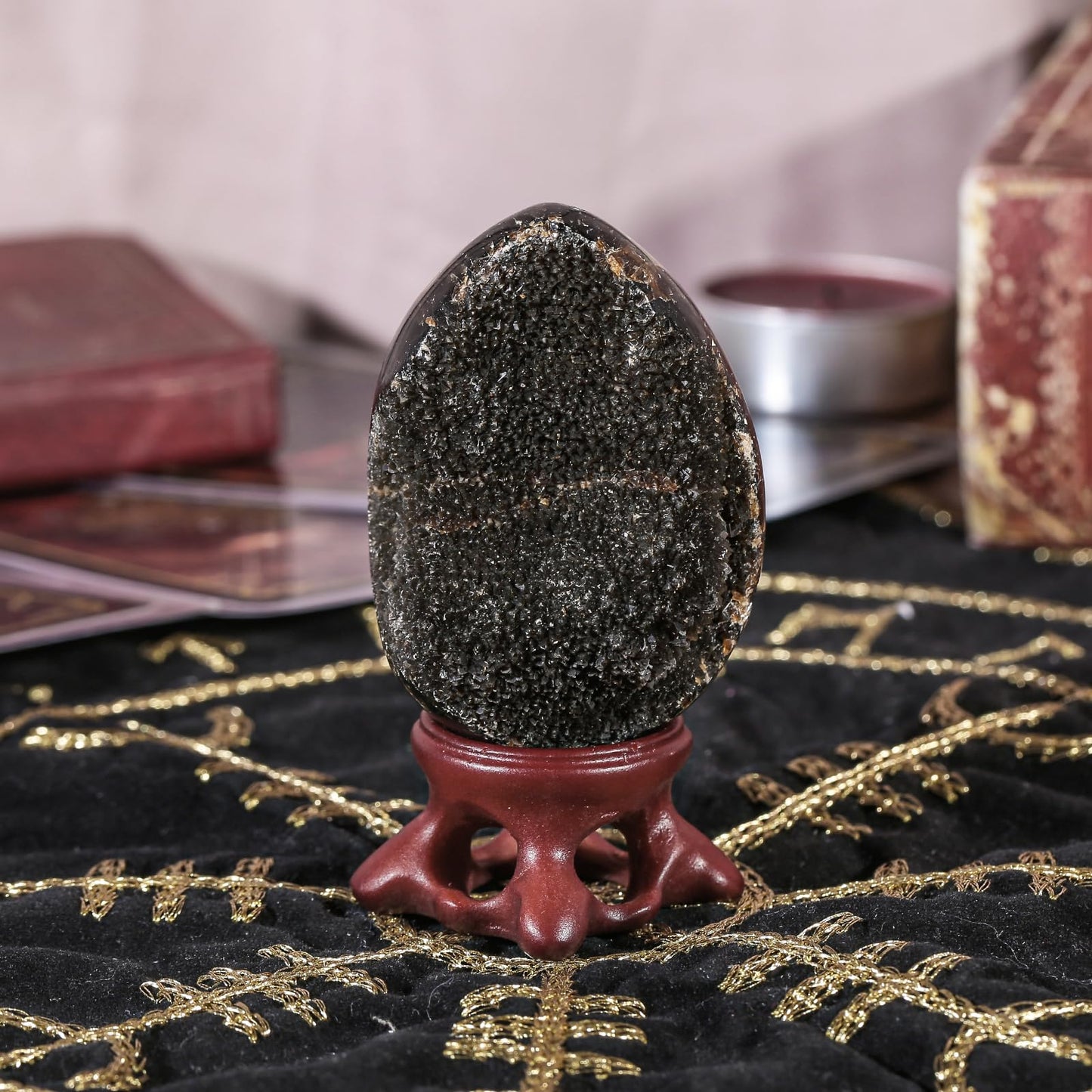 Nupuyai 2.0''-2.8'' Natural Black Septarian Dragon Geode Egg with Resin Stand, Reiki Healing Septarium Dragon Stone Egg Display, Crystal Quartz Drusy Specimen for Home Office Decoration