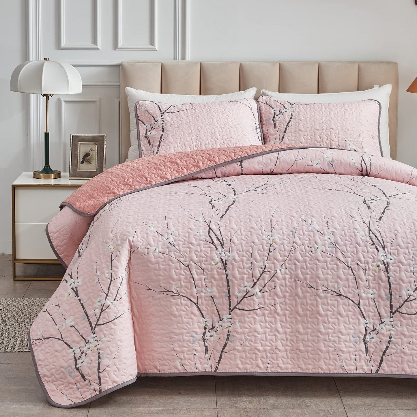 UOZZI BEDDING 3 Pieces Reversible Pink Branch Quilt Set King Size 102x88 Soft Microfiber Lightweight Coverlet Bedspread Summer Comforter Set Bed Cover for All Season (1 Quilt+ 2 Shams)