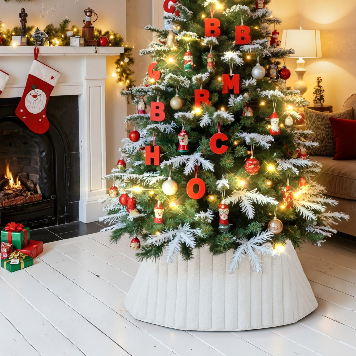 Lanpn 30 Inch Christmas Tree Collar, Plush Tree Collar Tree Stand Cover Xmas Tree Ring Stand Tree Basket Skirt for Winter Home Party Holiday Indoor Christmas Decorations (White, 75cm)