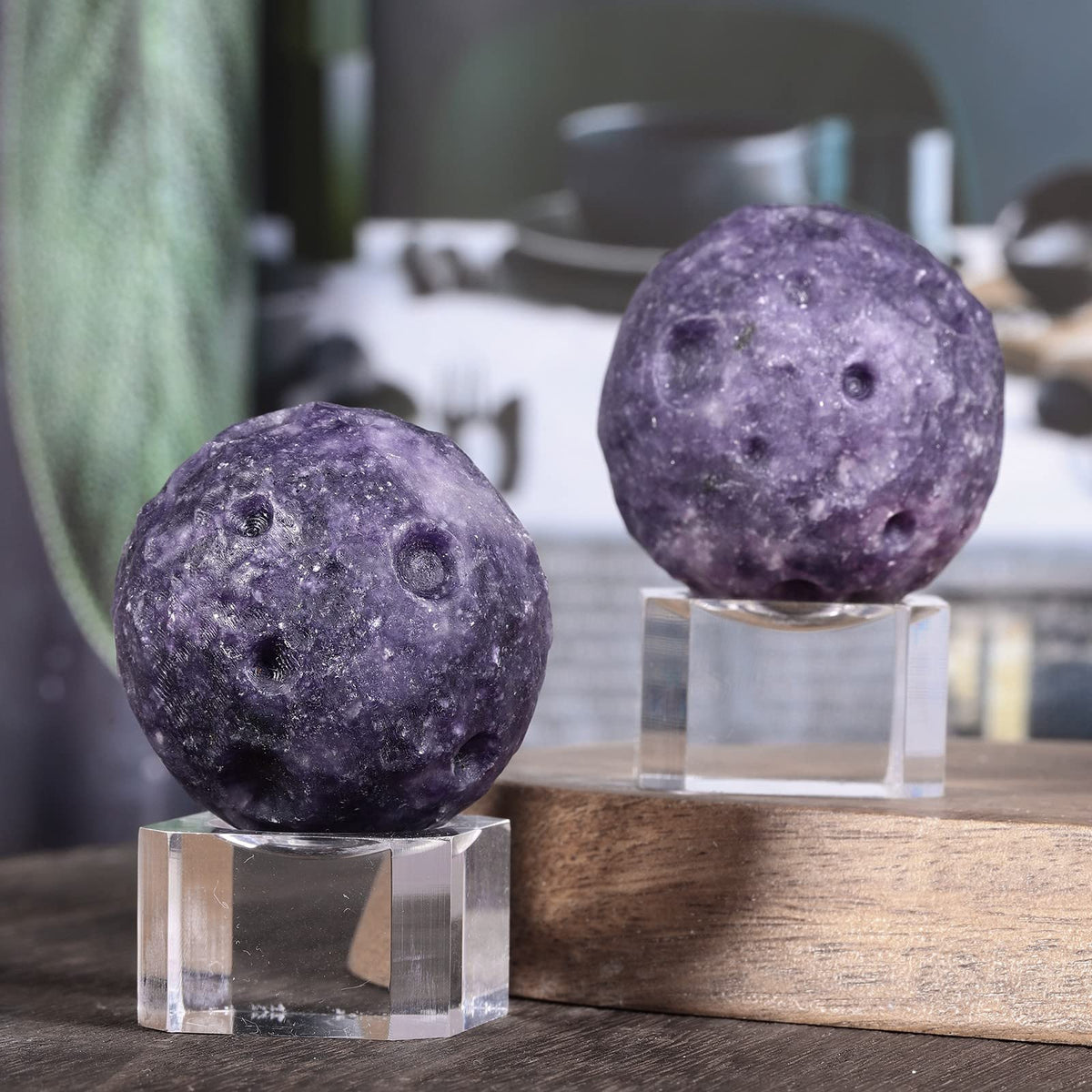 SUNYIK Pack of 2 Rainbow Titanium Coated Druzy Geode Sphere Ball Sculpture & Natural Rose Quartz rystal Ball with Stand