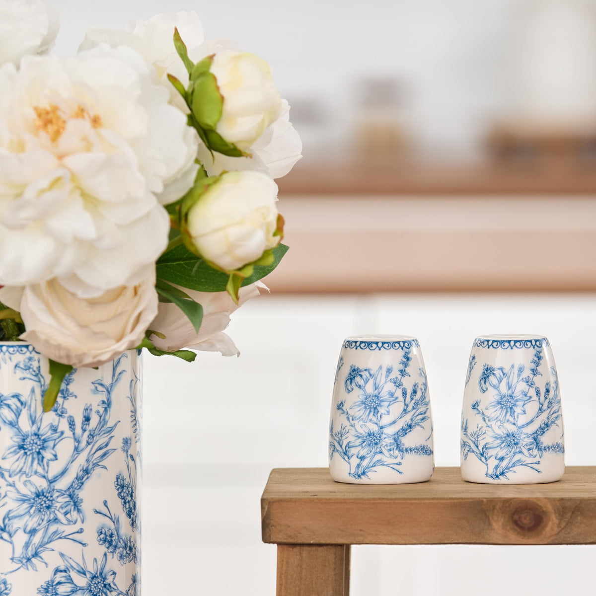 Bico Blue Garden Toile De Jouy Ceramic Salt & Pepper Shaker Set, for Kitchen or Decor, Dishwasher Safe