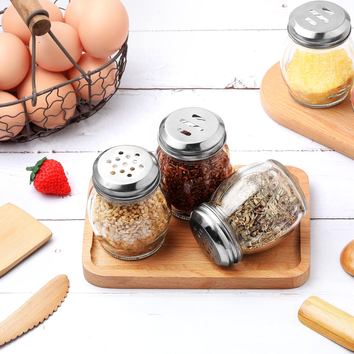 Hotop Glass Spices Shaker with Perforated Top Cheese Shaker with Slotted Stainless Steel Lid Retro Swirl Style Jar Dispensers for Pepper Sugar Spice Home Kitchen Restaurant, 6 oz(48 Pcs)