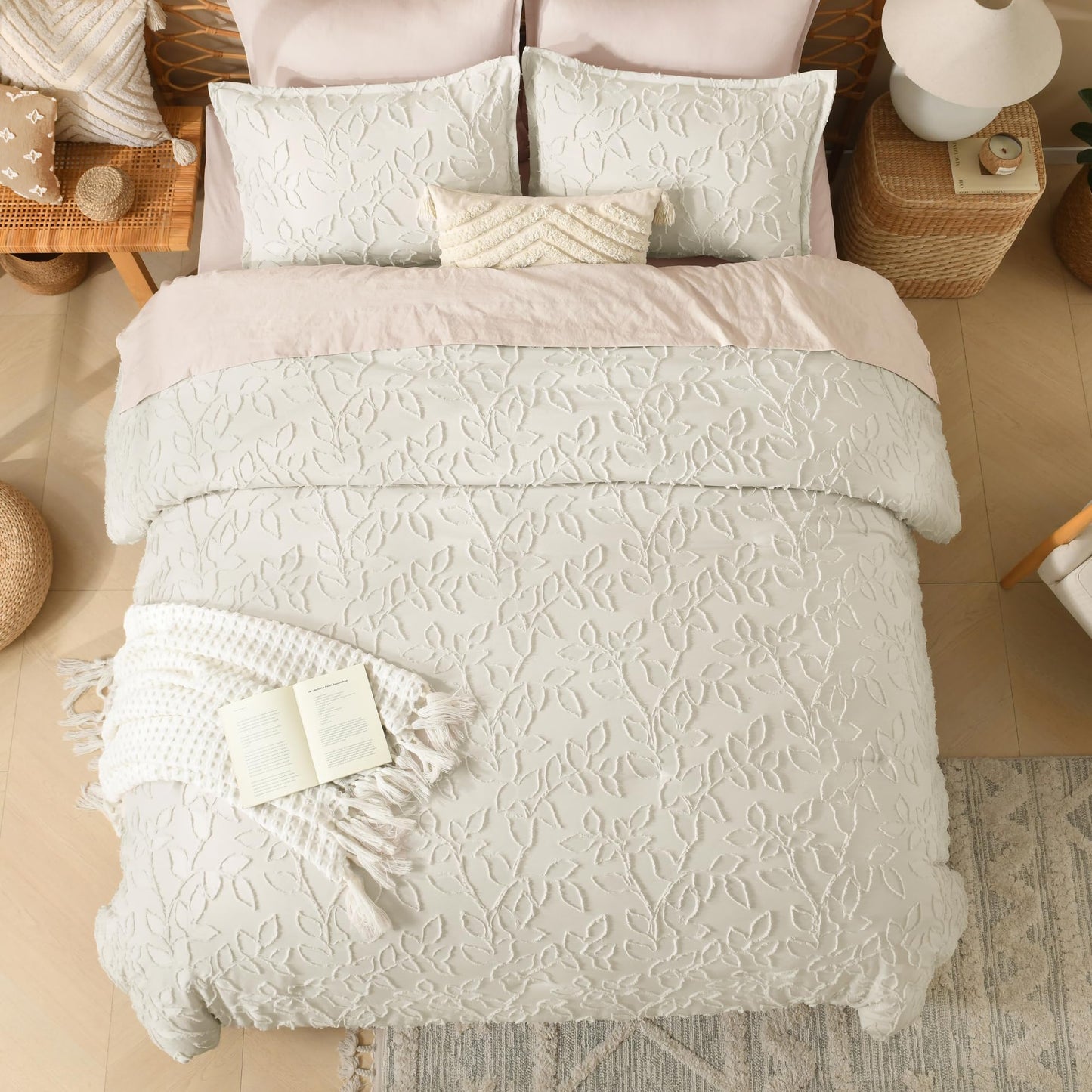 Litanika King Size Comforter Set Beige, 3 Piece Cream Boho Tufted Bedding, Fluffy Farmhouse Bed Set for All Season with 2 Leaf Pattern Pillowcases（104x90In）
