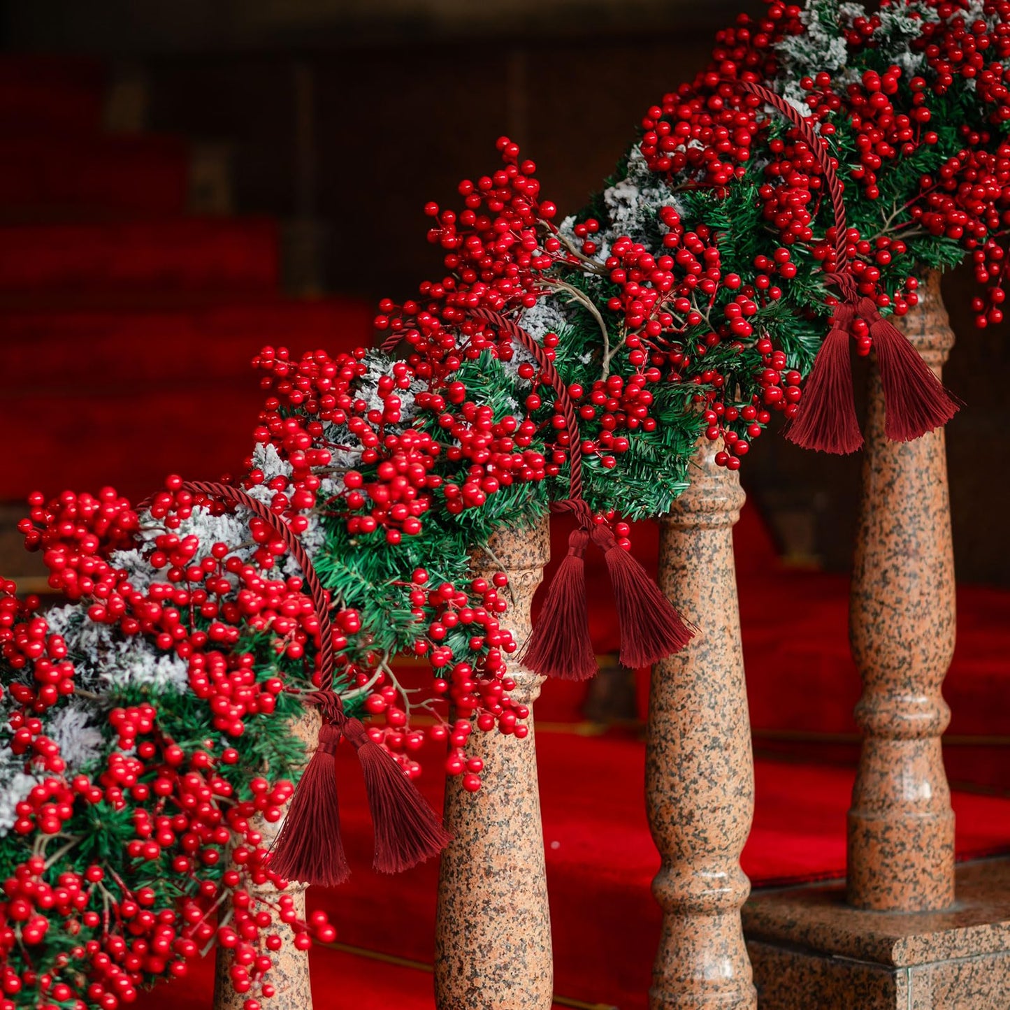 Zhengmy 15 Pcs 24 Inch Christmas Garland Ties with Tassels Decorative Twist Tie for Banister Reusable Flexible Twist Tie for Garland Fireplace Staircase Banister Home Xmas Holiday Decorations (Red)