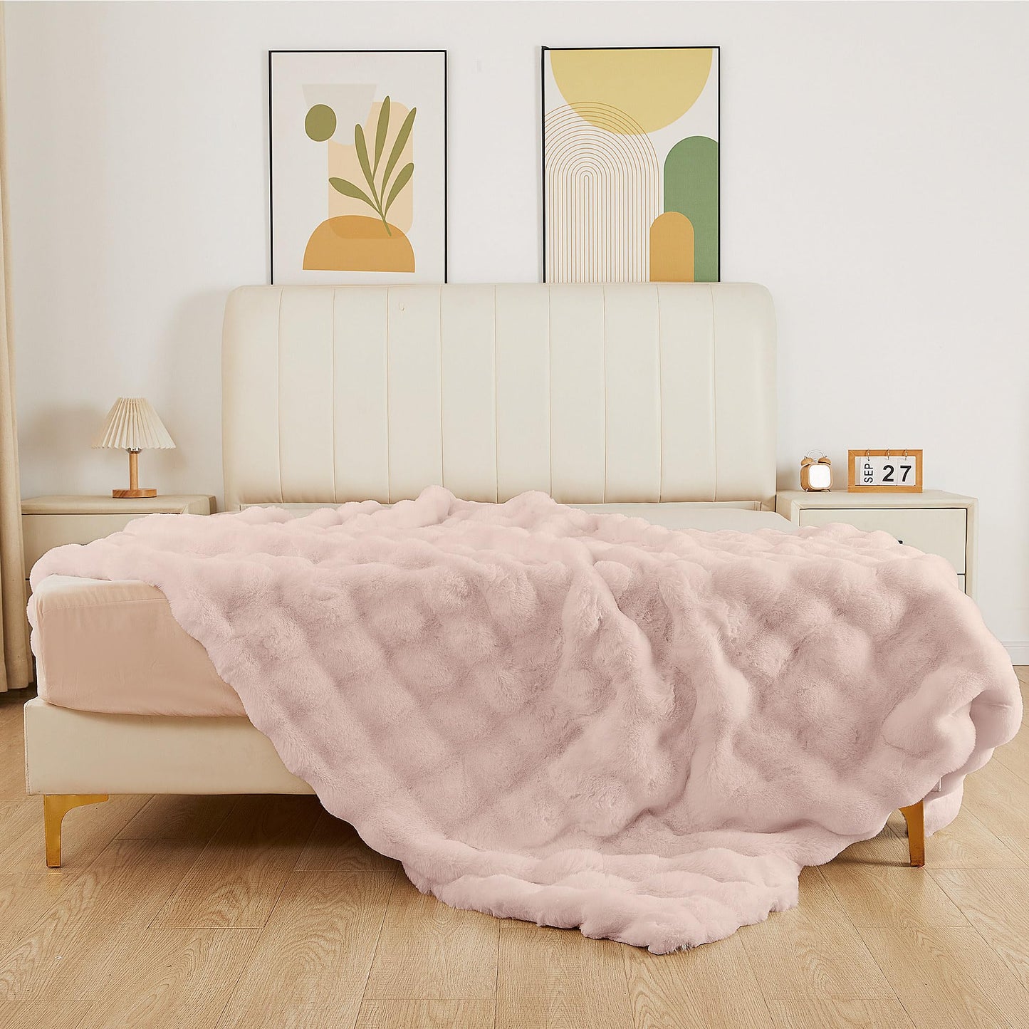 ORINOVA Pink Fluffy Double Sided Blanket for Couch Living Room Faux Fur 50x60 Fuzzy Throw No Shed Blanket for Bed Soft Furry Bed Cozy Comforter Home Decor Gifts 860 GSM