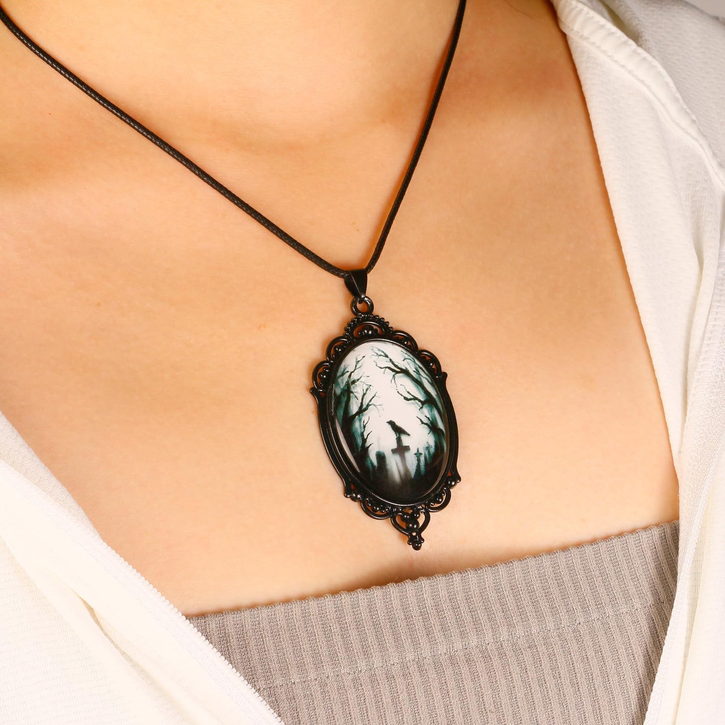 Gothic Necklace as Goth Accessories for Halloween Costume Jewelry for Women, Gothic Jewelry Witch Necklace as Black Choker Goth Gifts, Raven Vampire Pendant as Punk Grunge Accessories Halloween Gifts
