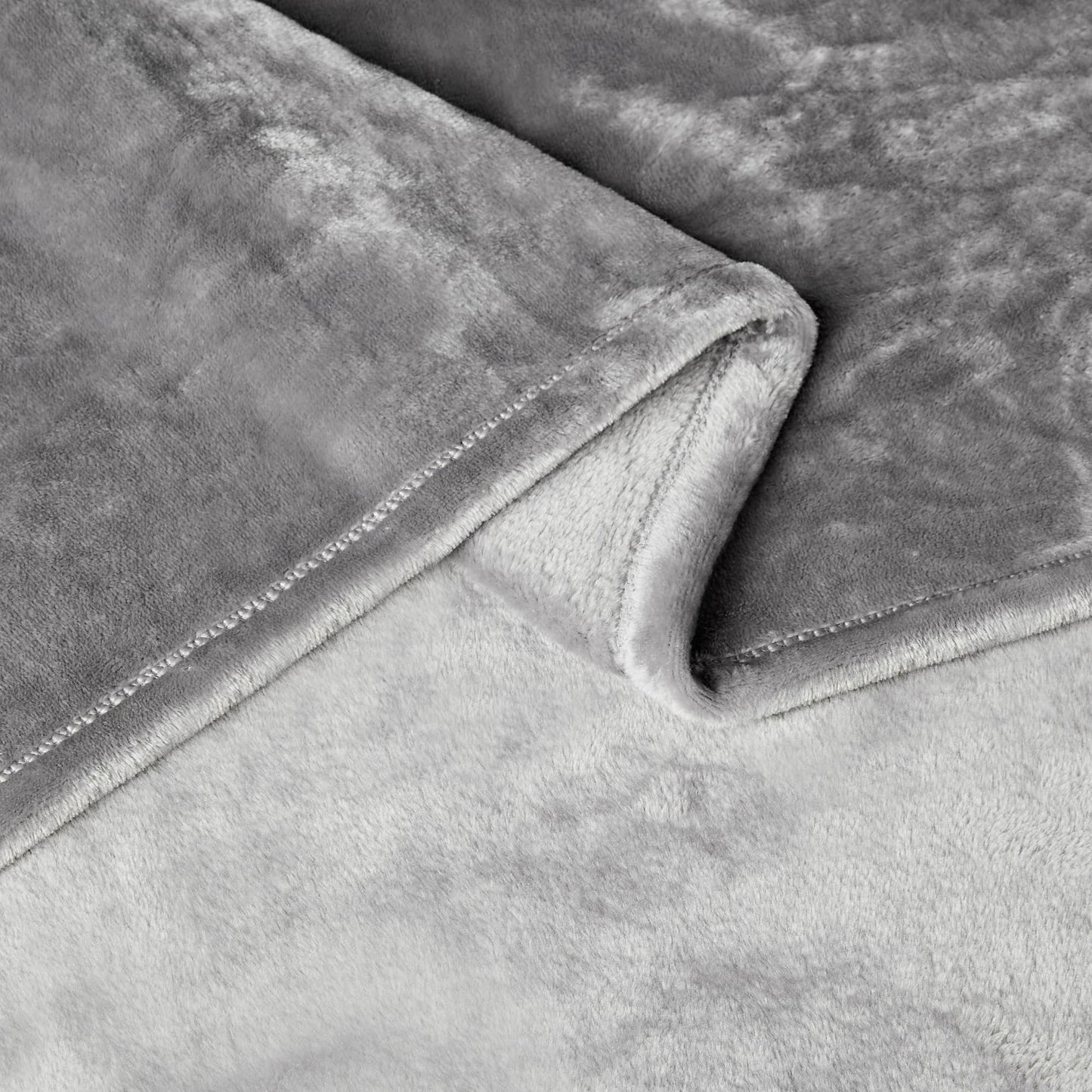 Amazon Basics Soft Fleece Throw Blanket, Ultra-Soft Flannel Fleece Microfiber, Warm Cozy for Couch Sofa Bedroom, Fade-Resistant, 50 x 60 Inches, Gray