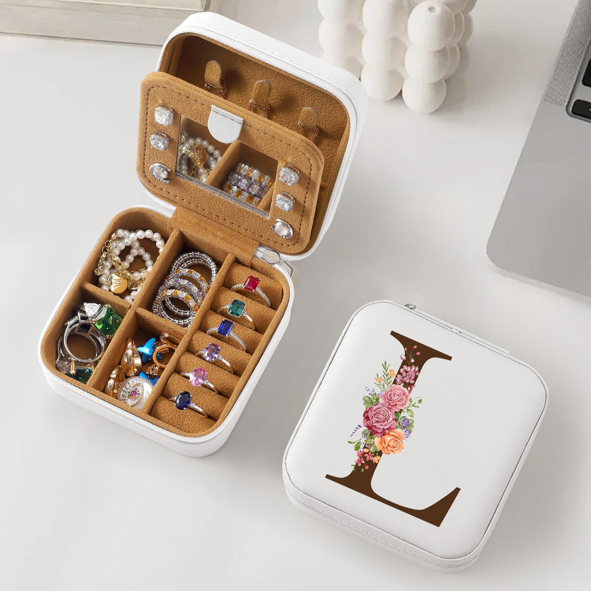 Parima Gifts for Friends Sister - White Jewelry Organizer with Mirror Gifts for Women Her Friends Female Birthday Gifts Initial Personalized Jewelry Box for Teen - Letter L, White