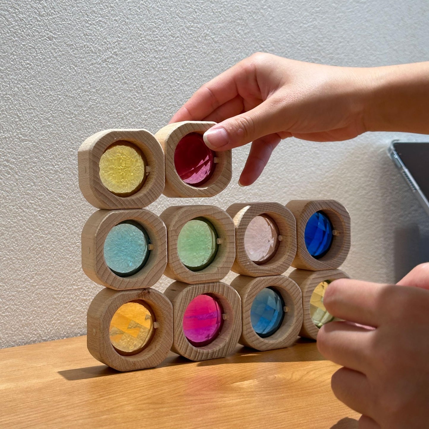 KOAICS 20PCS Wooden Gem Blocks Stacking Toys,Colorful Acrylic Windows Blocks, Rainbow Crystal Acrylic Building Cubes Educational Sensory Training Crystal Toys (20PCS Round Gem Blocks)