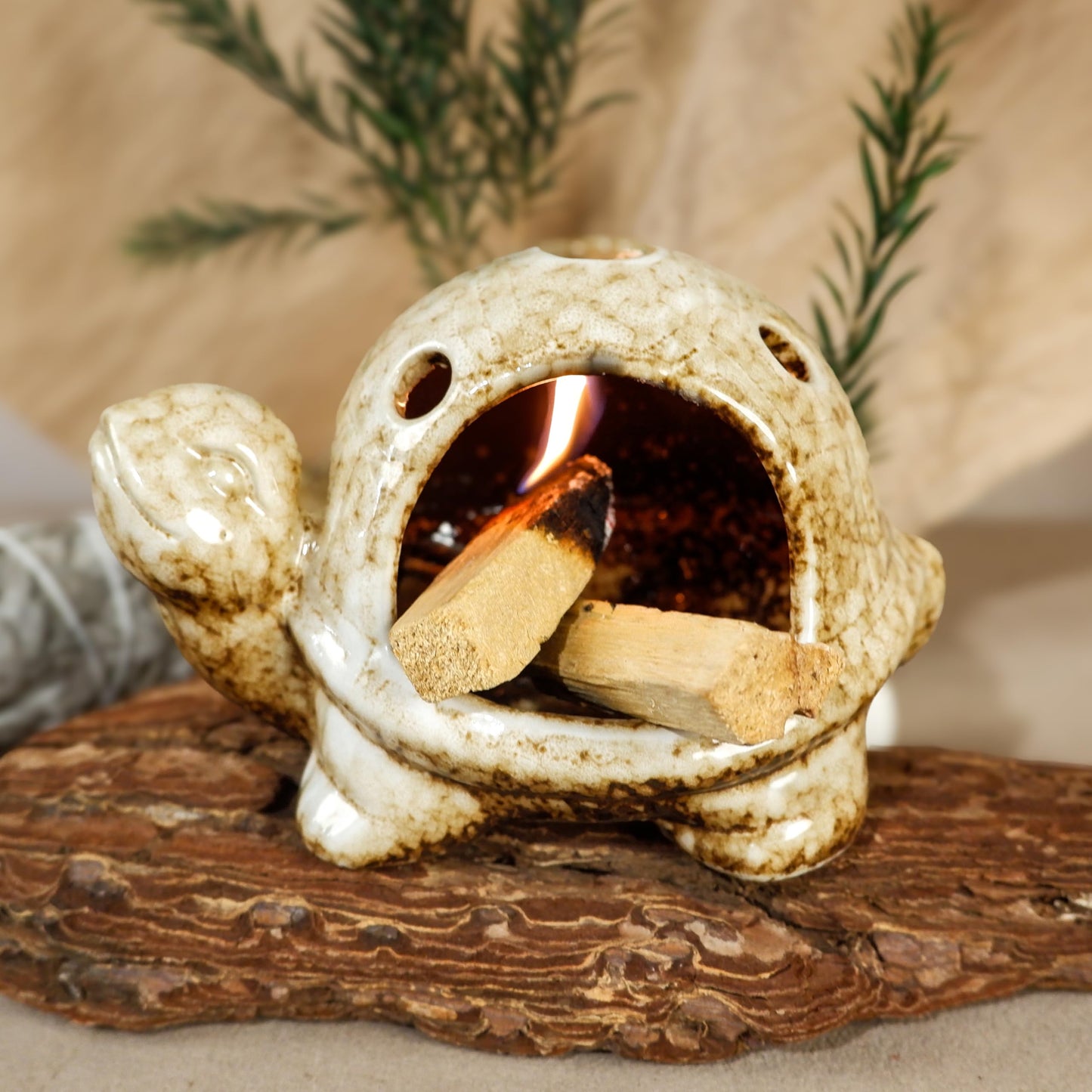 Mougigi Handcrafted Brown Ceramic Turtle Mini Chiminea Palo Santo Burner Holder ，for Burning Sage、Cone Incense、Copal&Small Candle，Thoughtful Gifts for Meditation, Yoga, Aromatherapy Altar、Zen Spaces