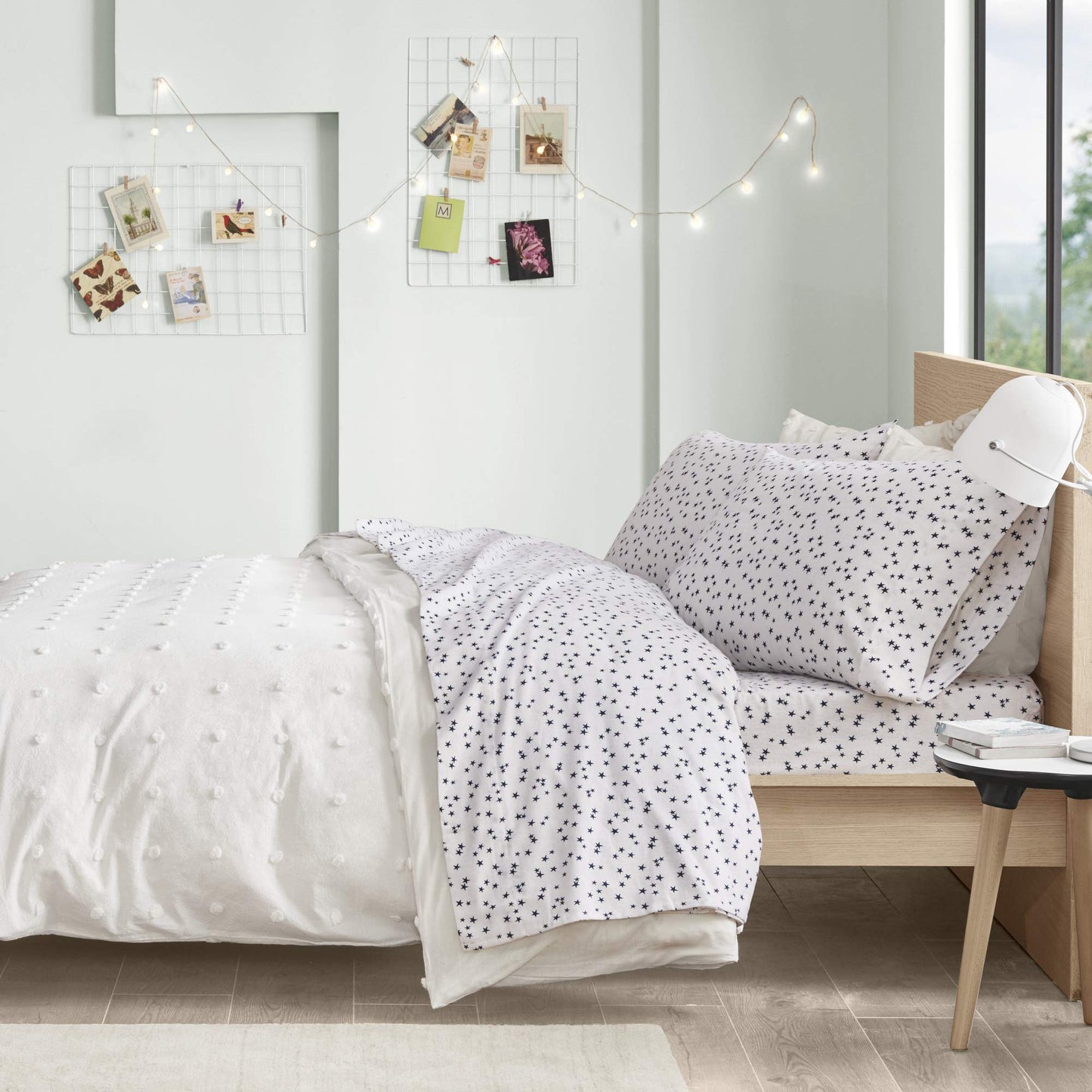 Intelligent Design Cozy Soft 100% Cotton Flannel Print Animals Stars Cute Warm, Ultra Soft Cold Weather Sheet Set Bedding, Full, Blue Stars 4 Piece