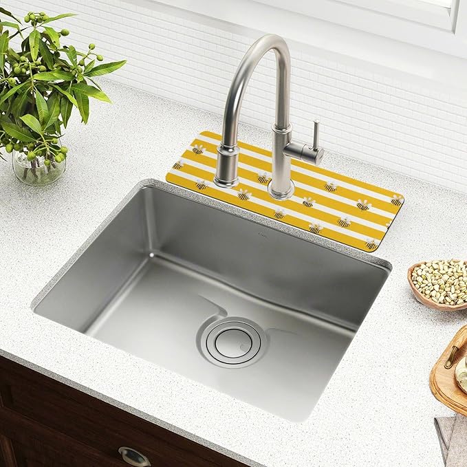 Kitchen Sink Splash Guard 1 PC 14.7 Inch Sink Faucet Mat Splash Guard