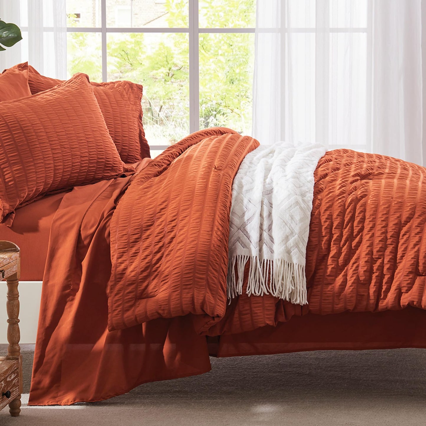 Zzlpp Queen Comforter Set 7 pieces, Burnt Orange Seersucker Bed in a Bag with Sheets, Lightweight Bedding Sets with 1 Comforter, 2 Pillow Shams, 2 Pillowcases, 1 Flat Sheet, 1 Fitted Sheet